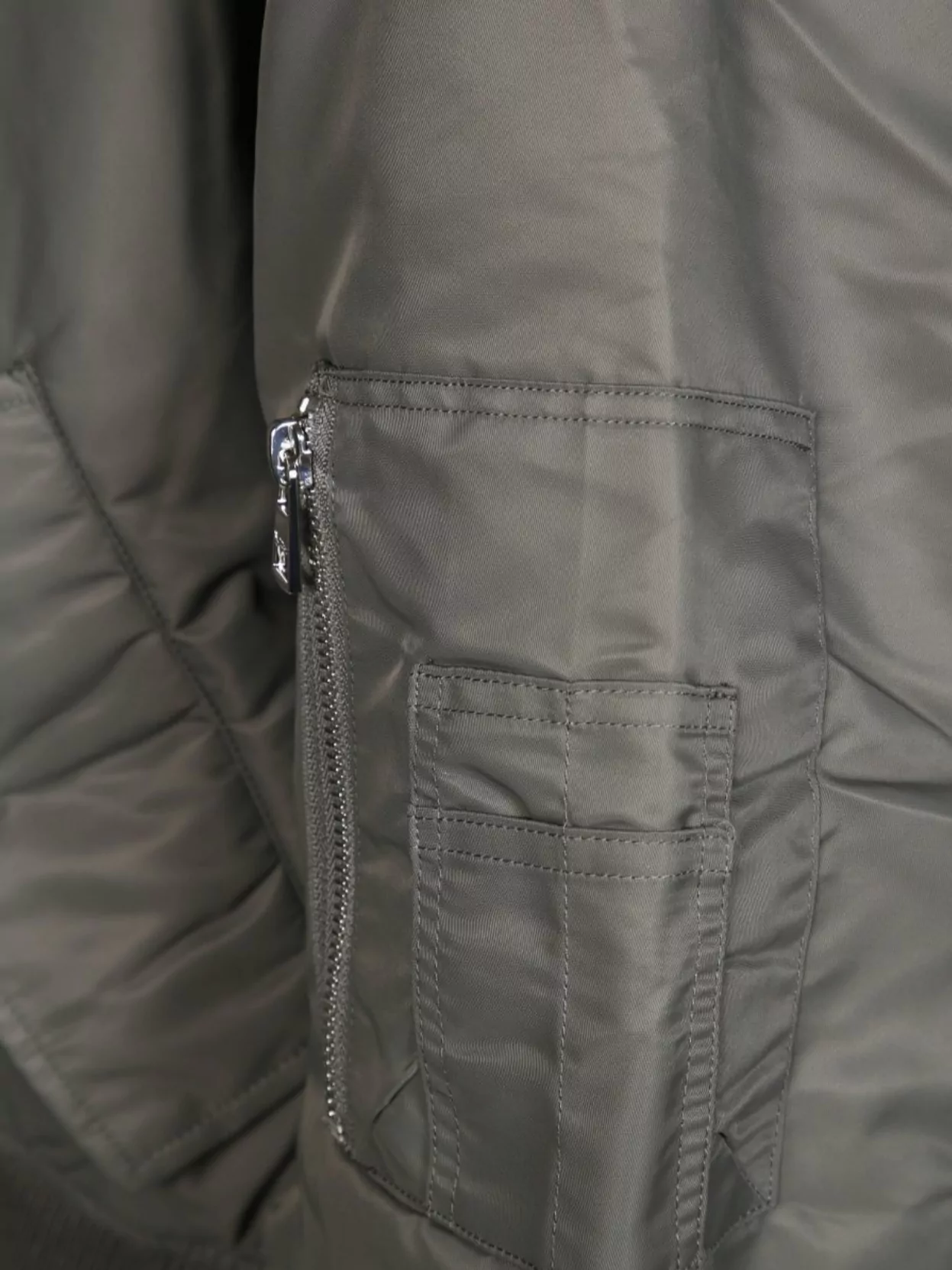 Jw Anderson Collar Ribbed Cuffs Hem Zip Pocket