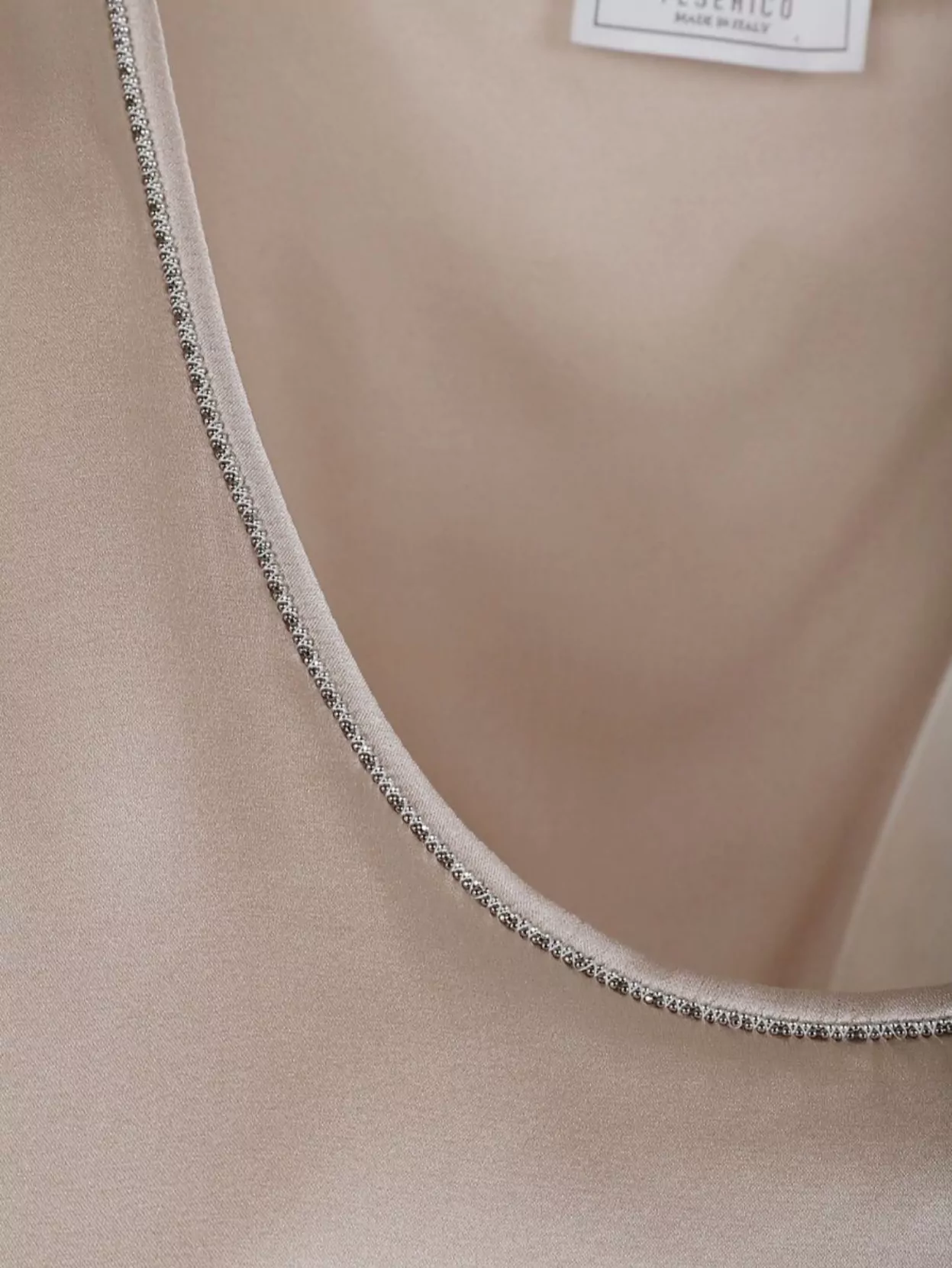 Peserico Satin Scoop Neck Sleeveless Top With Trim