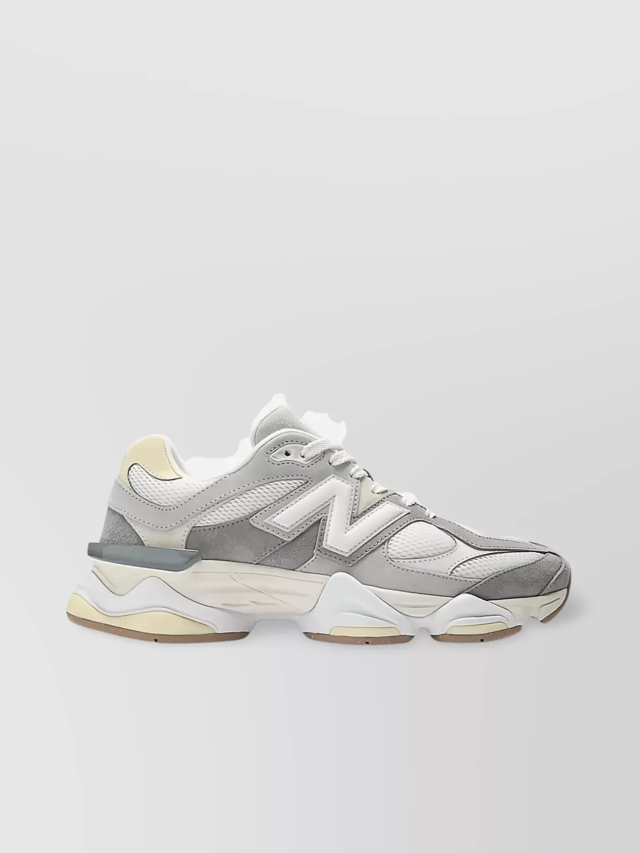 New Balance Round Toe Panelled Sneakers With Rubber Sole
