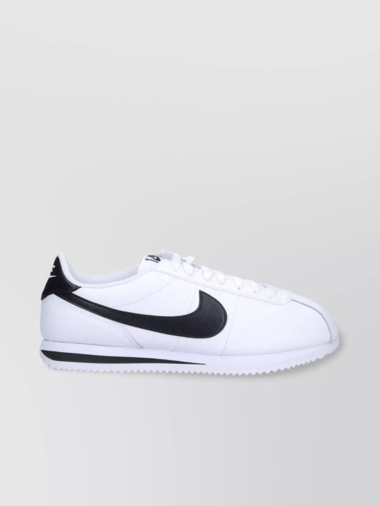 Nike Low Top Rubber Sole Sneakers