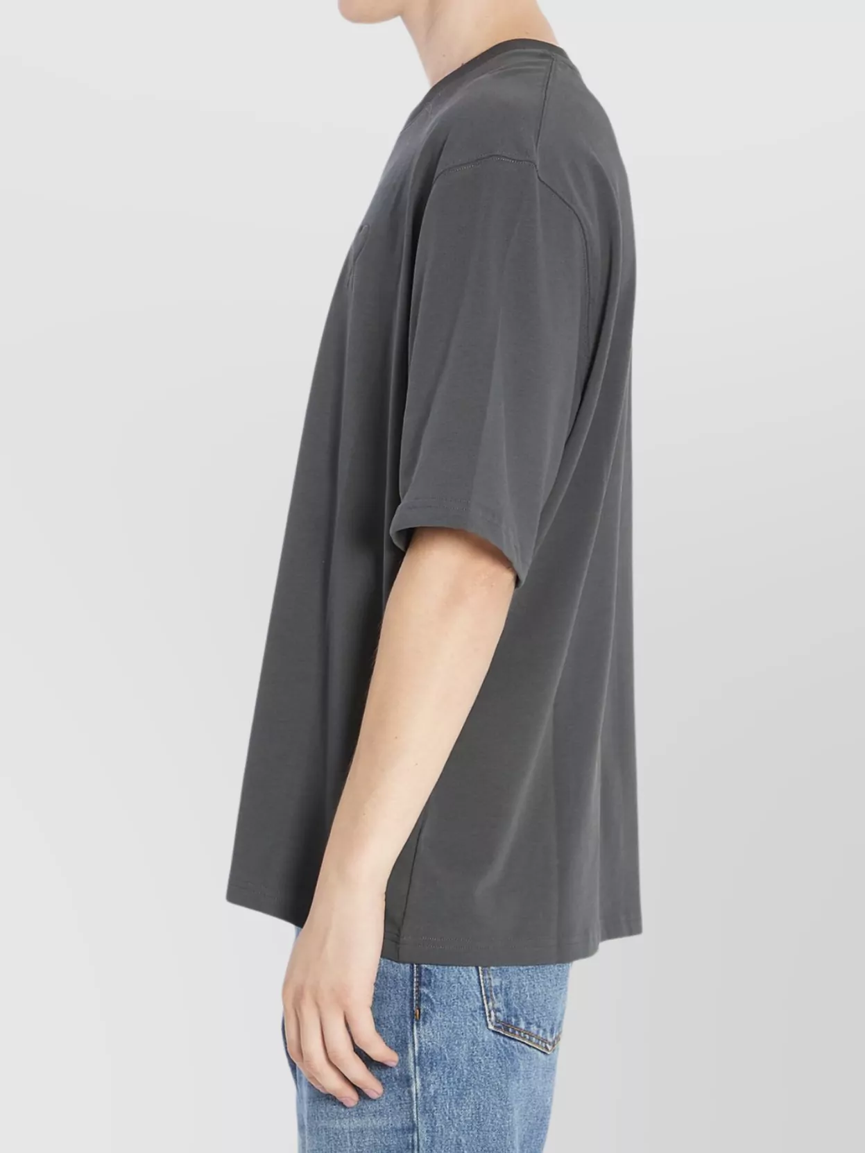 Ami Alexandre Mattiussi Heart Logo Crew Neck T-shirt In Gray
