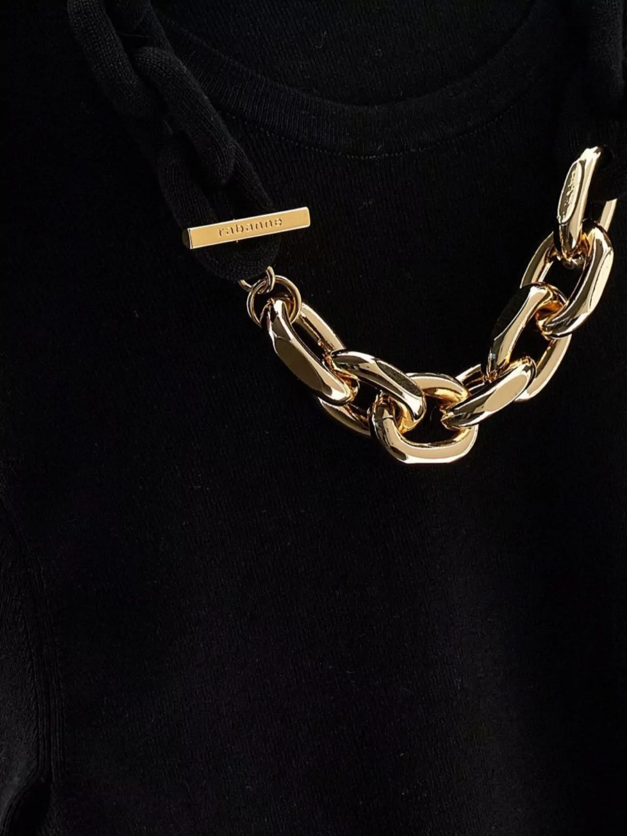 Rabanne Micro Ribbed T-shirt With Chain Detail In Black