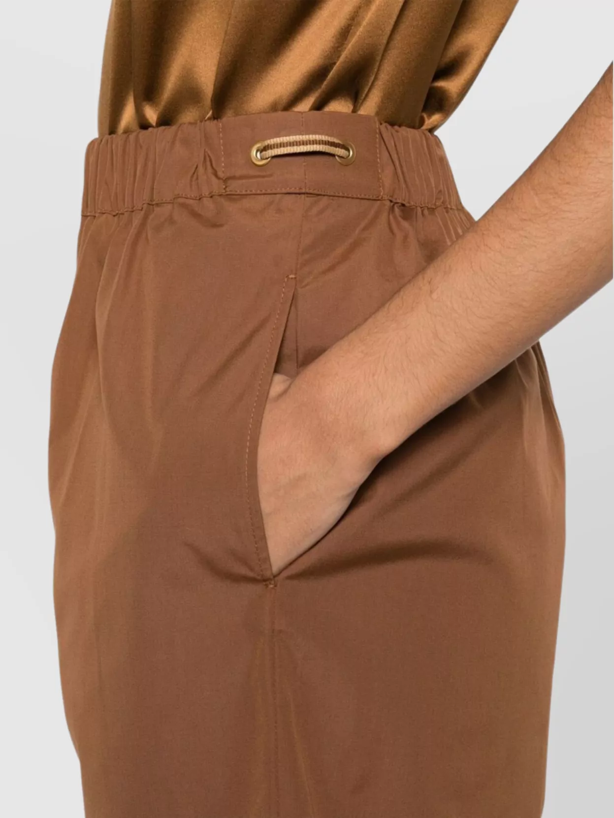 Max Mara Knee Length Relaxed Fit Shorts With Pockets