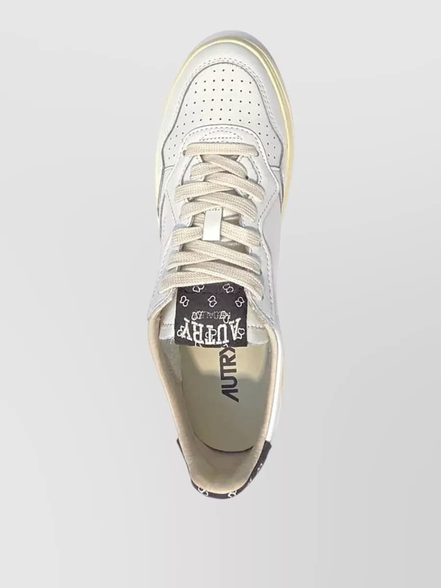 Autry Leather Logo-Lace-Up Low-Top Sneakers