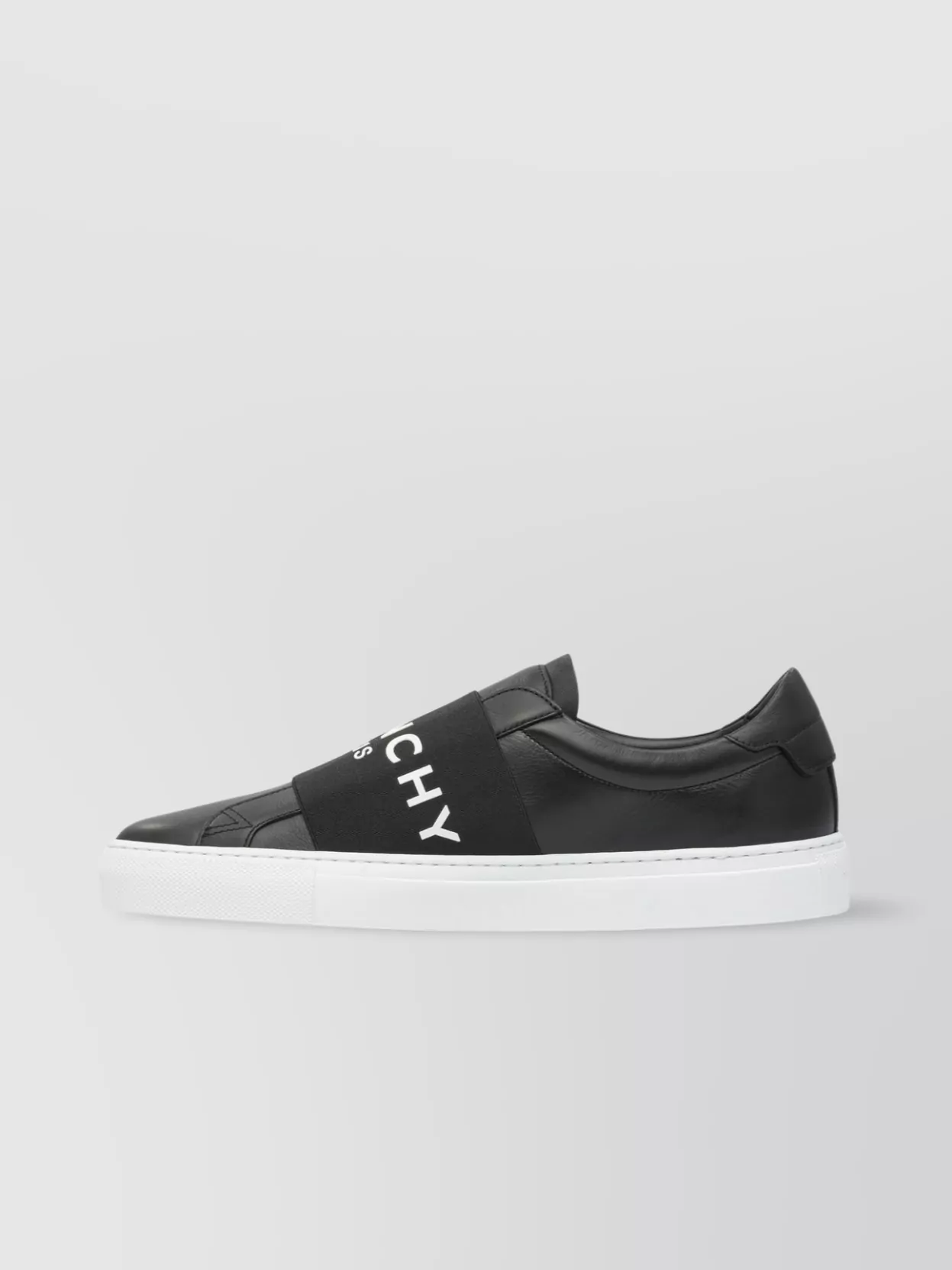 Givenchy Low-Top Round Toe Rubber Sole Sneakers