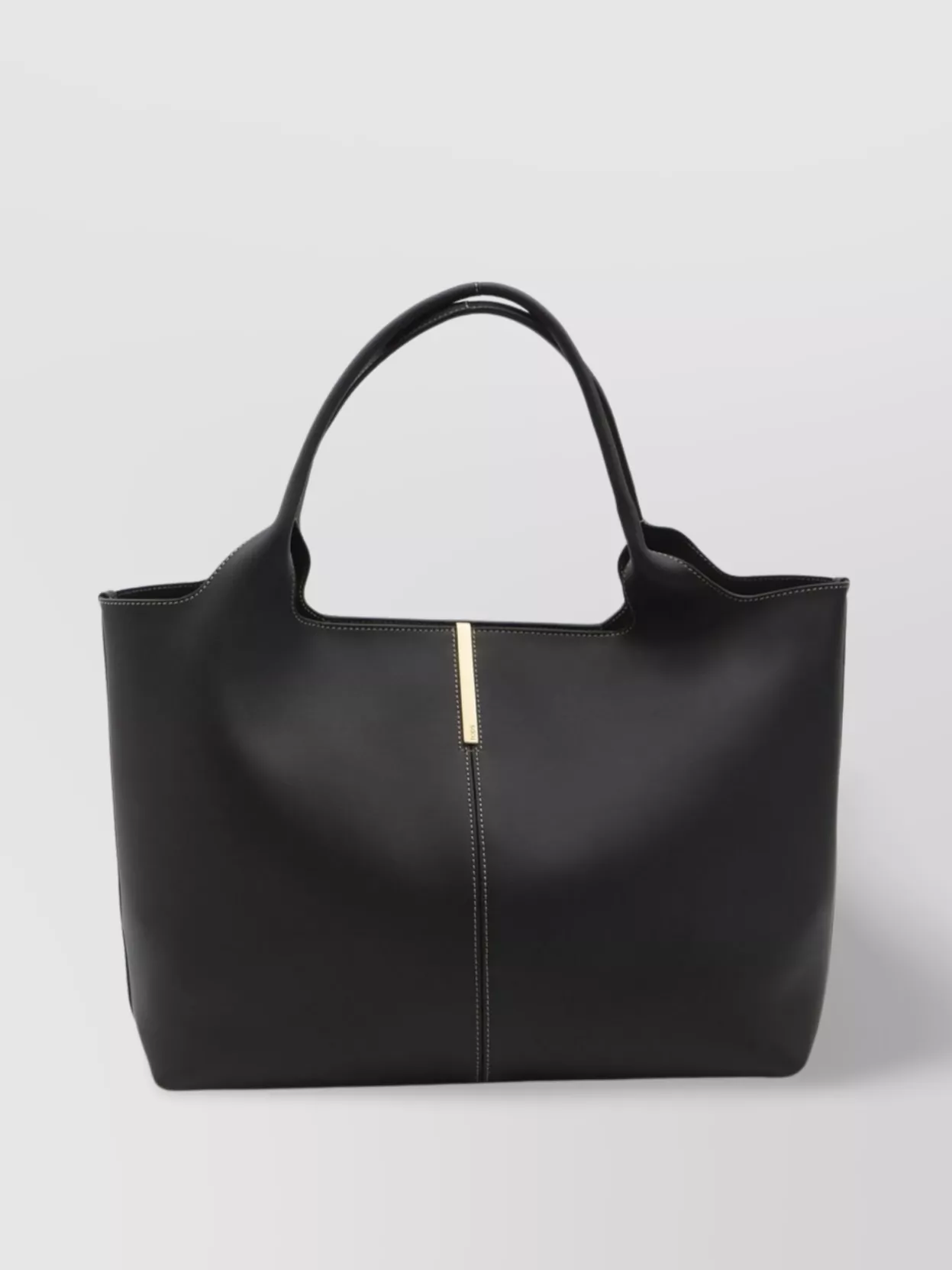 Tod's Top Handle Shoulder Bag With Metal Accent In Black