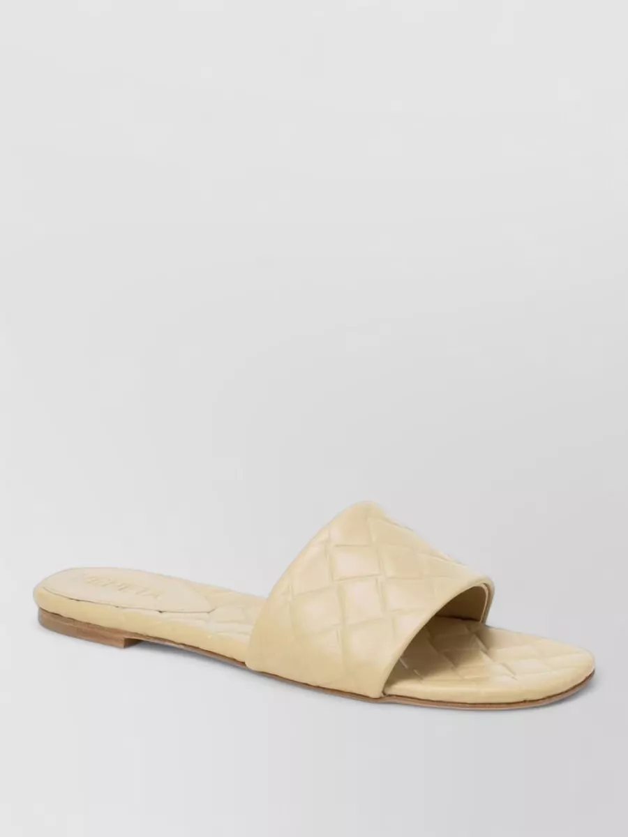Bottega Veneta lamb leather flat sandals