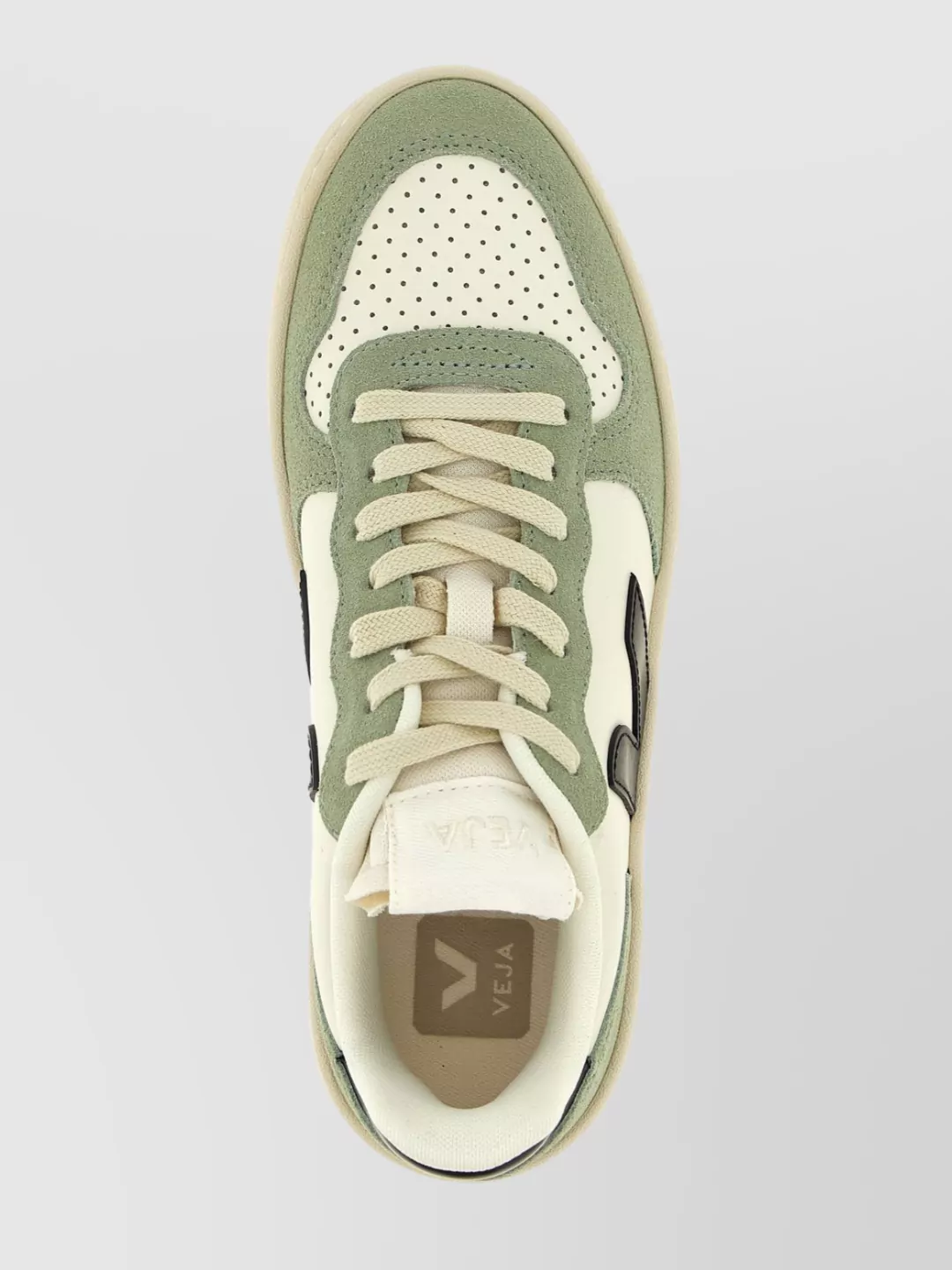 Veja V-10 Pure Black Clay