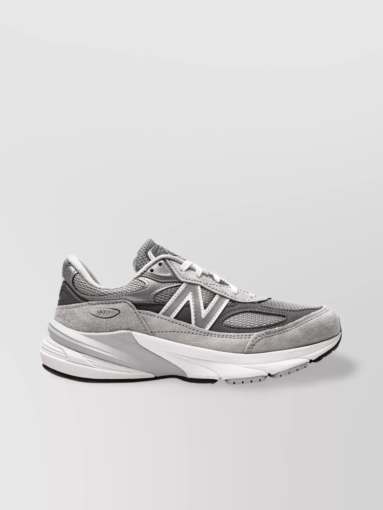 New Balance 990 Sneakers With Mesh Panels And Rubber Sole