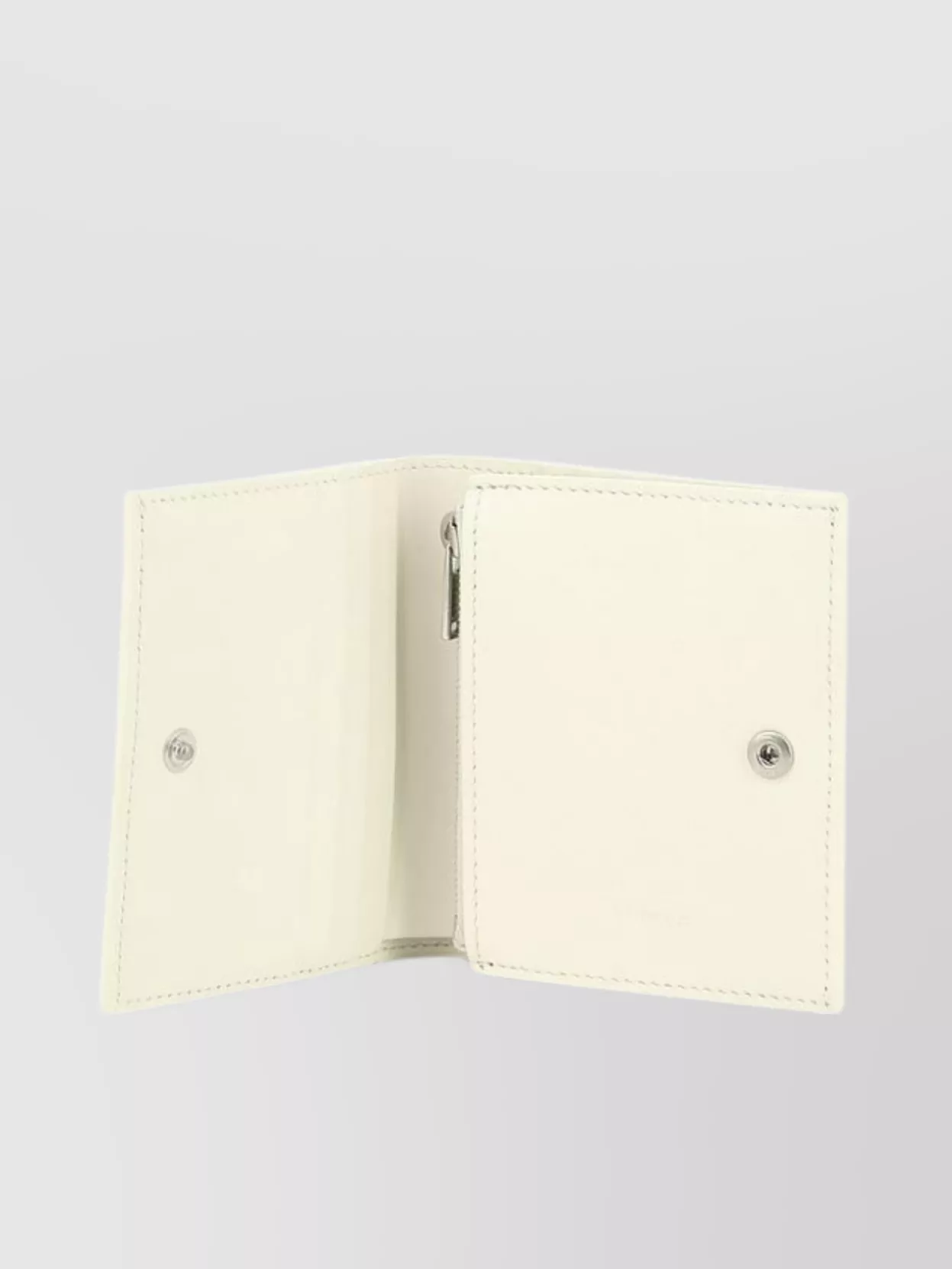Jil Sander Logo Embossed Bi-Fold Wallet V