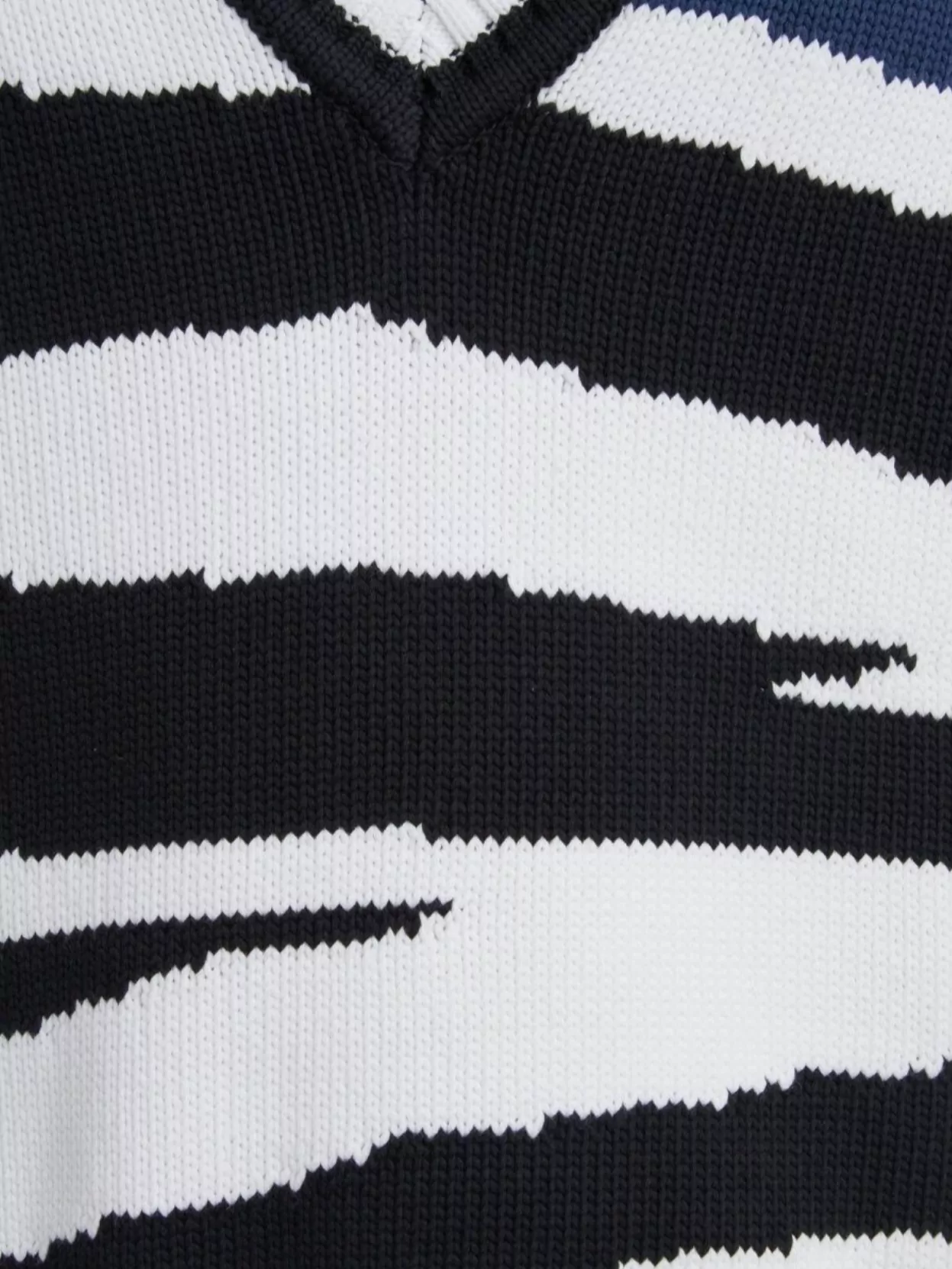 Missoni Knitwear With V-Neckline And Striped Pattern