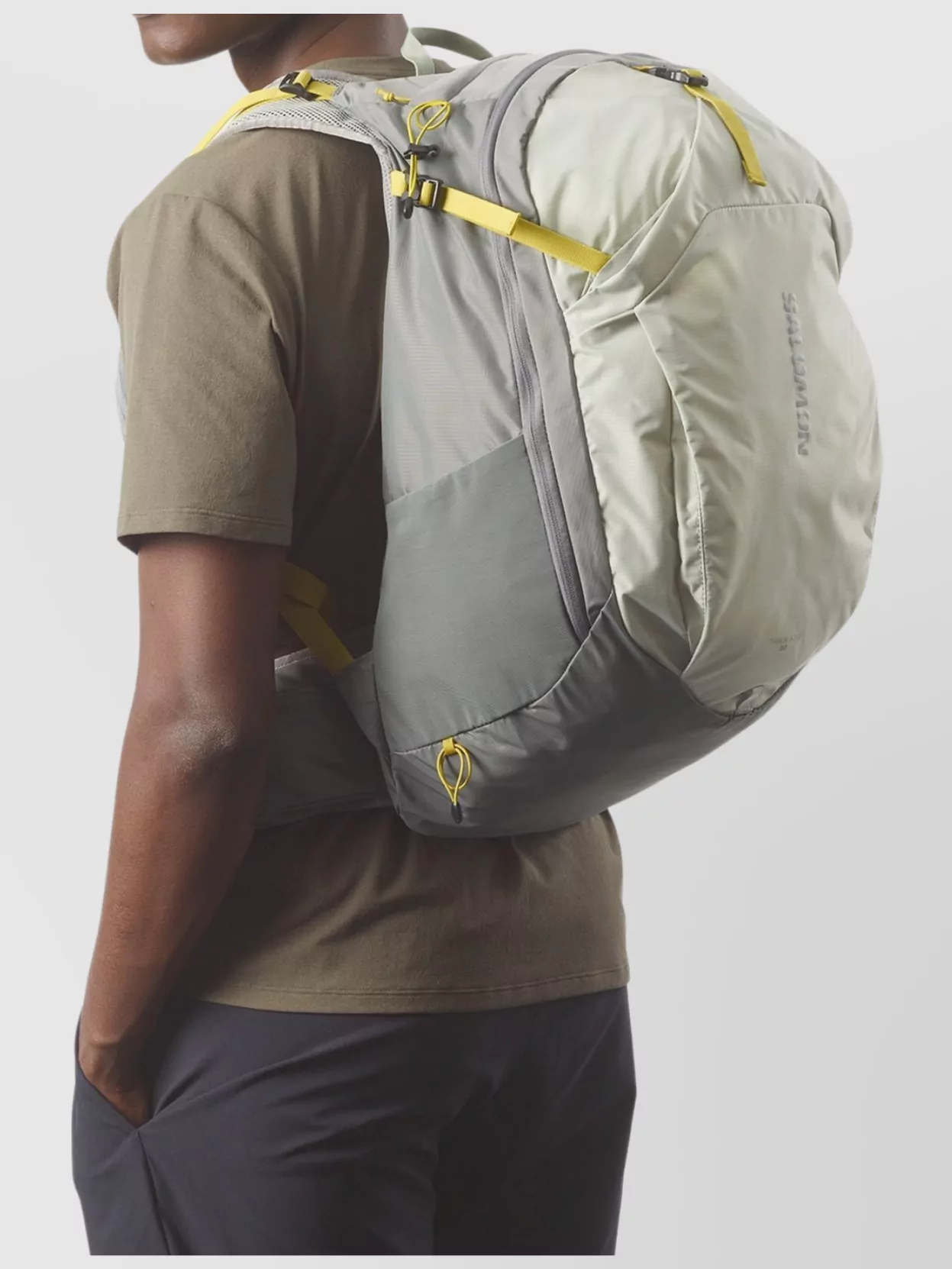 Salomon 30L Trailblazer Backpack Adjustable Straps