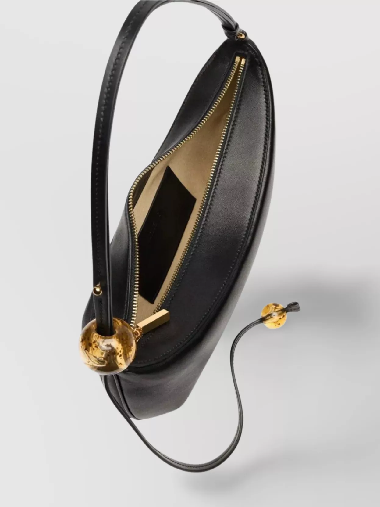 Jacquemus The Big Kiss Pearl