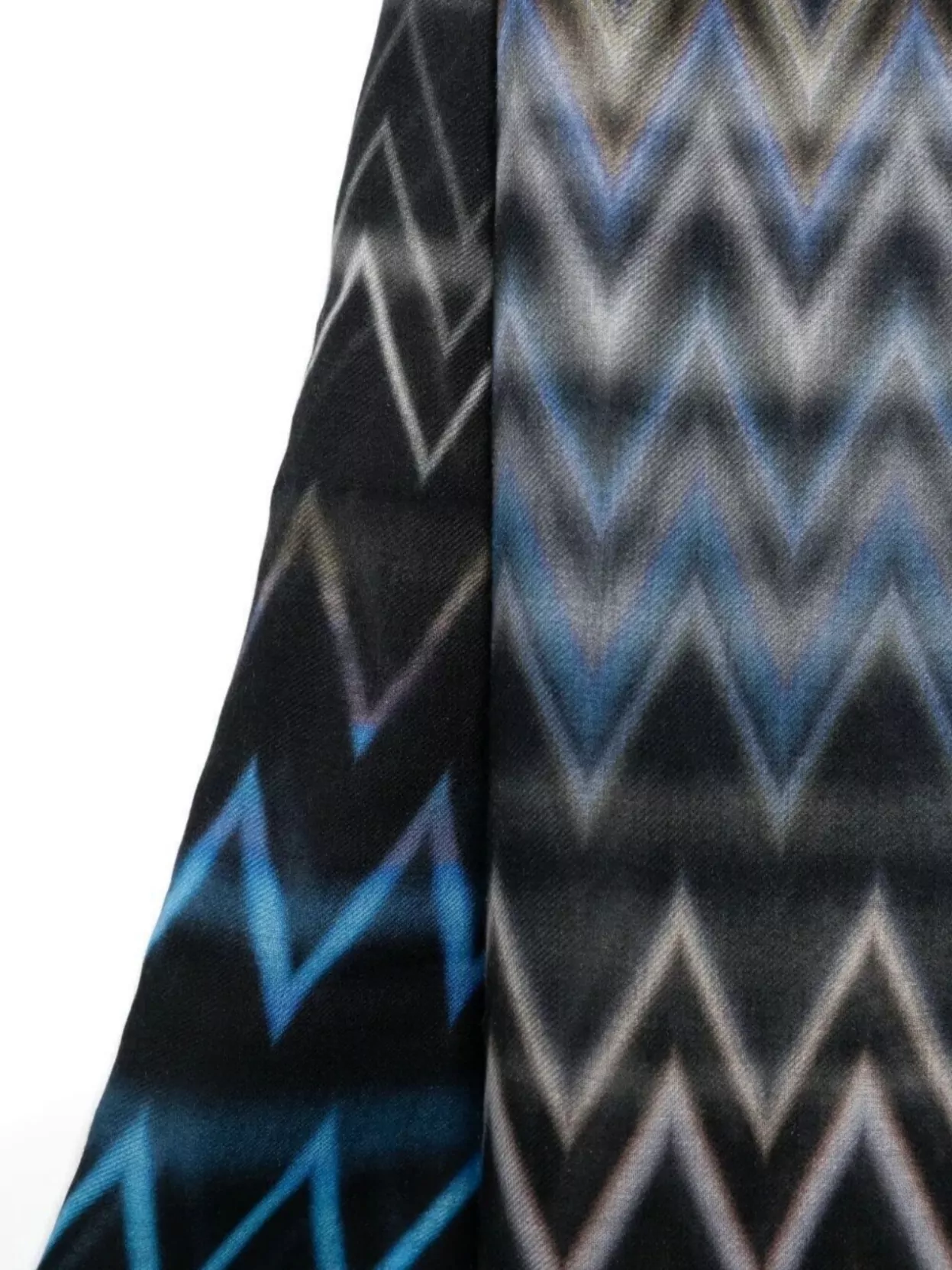 Missoni Chevron Pattern Scarf Fringed Edges