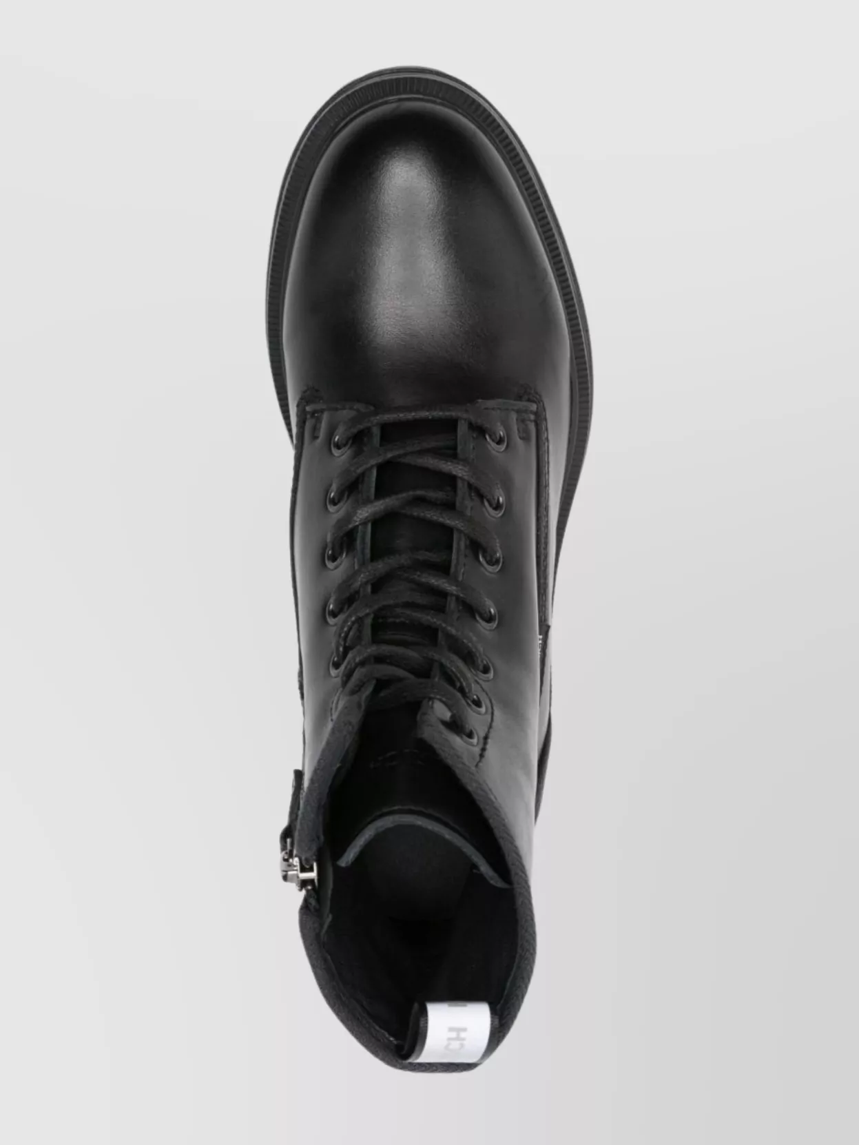 Woolrich Round Toe Chelsea Boots With Lug Sole
