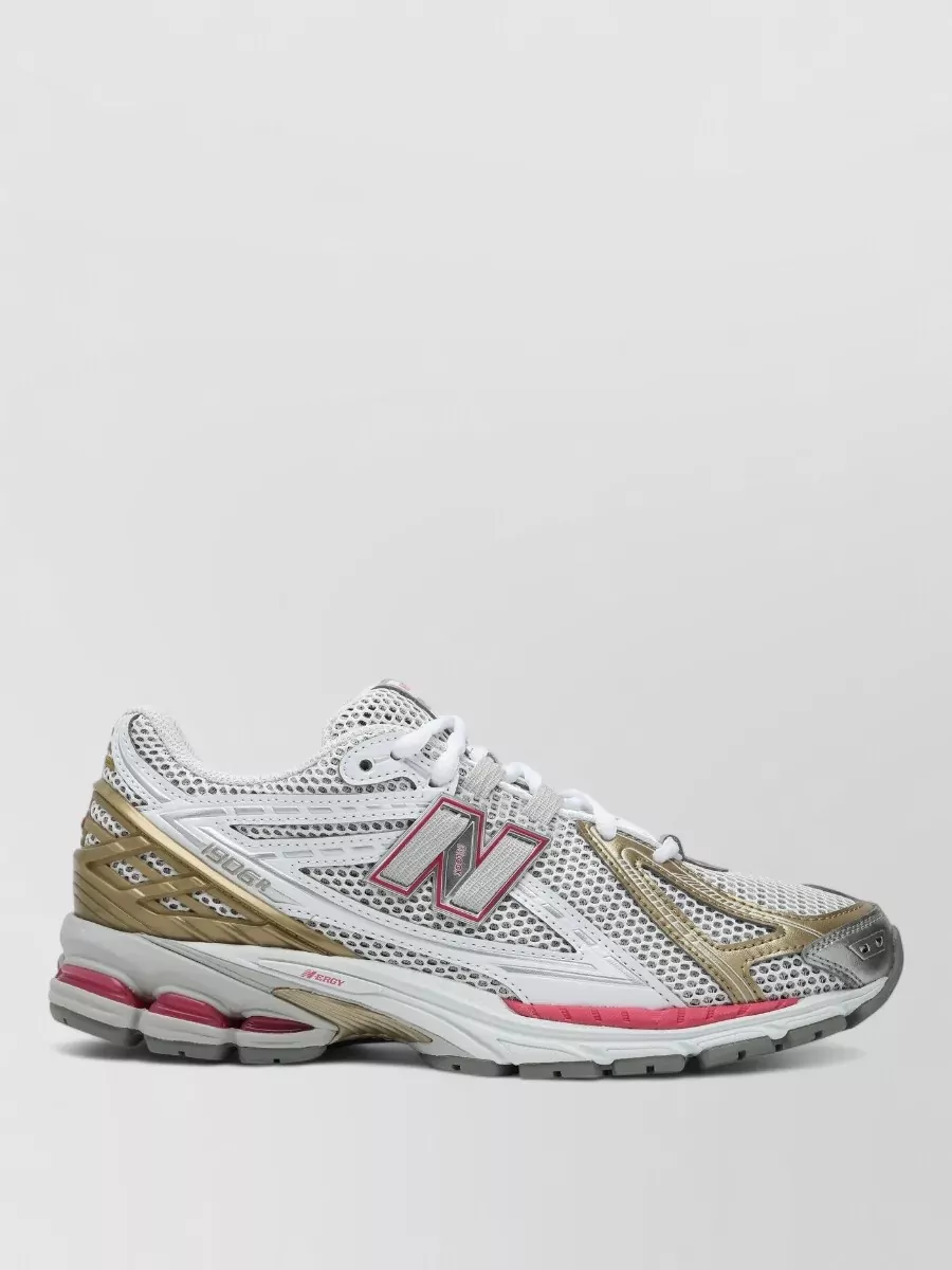 New Balance low-top sneakers