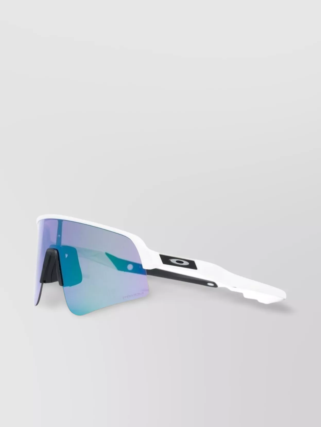 Oakley Lightweight Square Frame Sunglasses With Single Lens