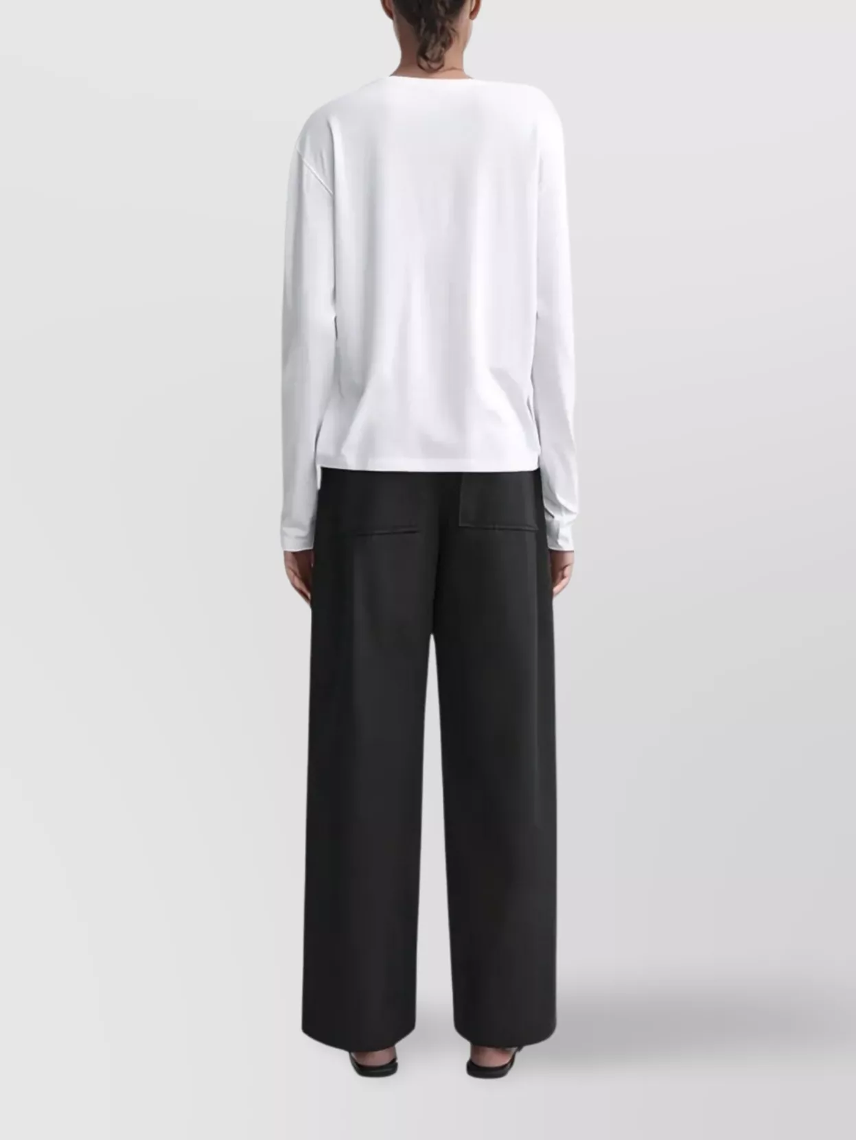 Totême Basic Crew Neck Long Sleeve T-Shirt