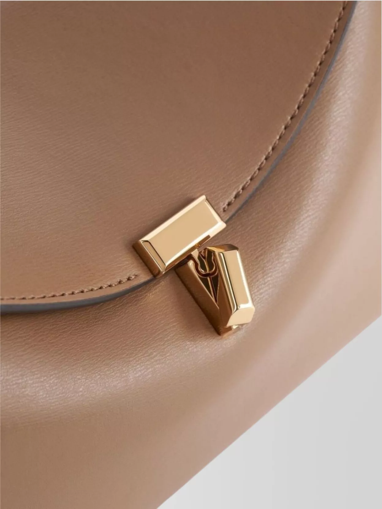 Totême Leather Shoulder Bag