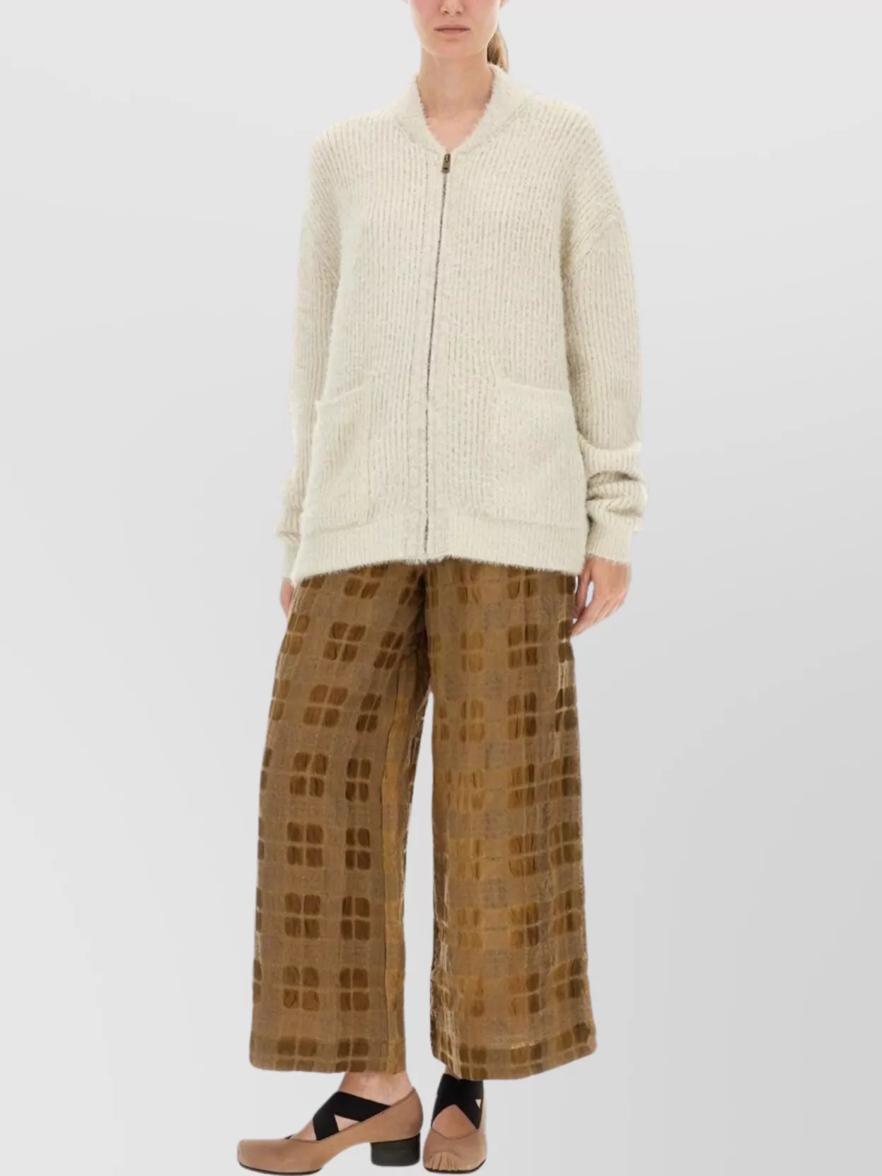 Uma Wang Ribbed Knit Cardigan With Plush Texture And Zipper Closure In White