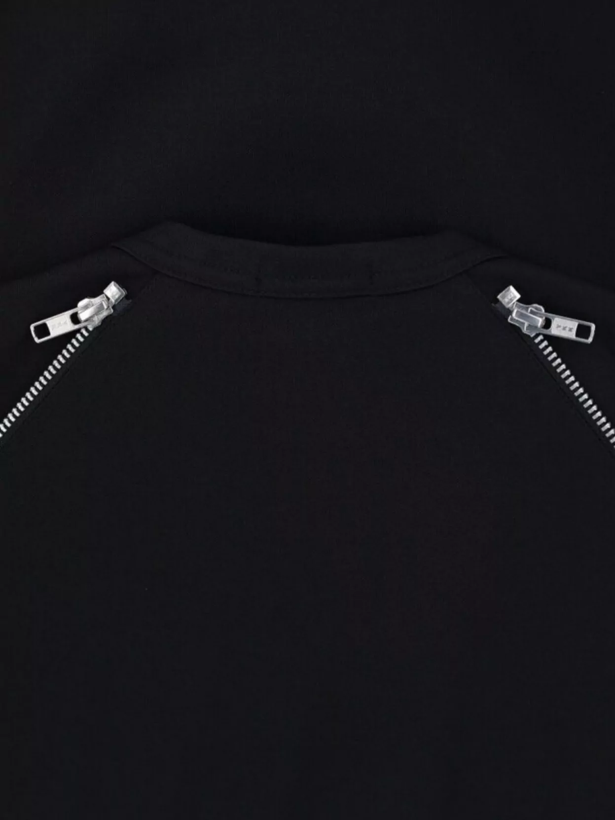 Comme Des Garçons Crew Neck Zipper Detail Sweater