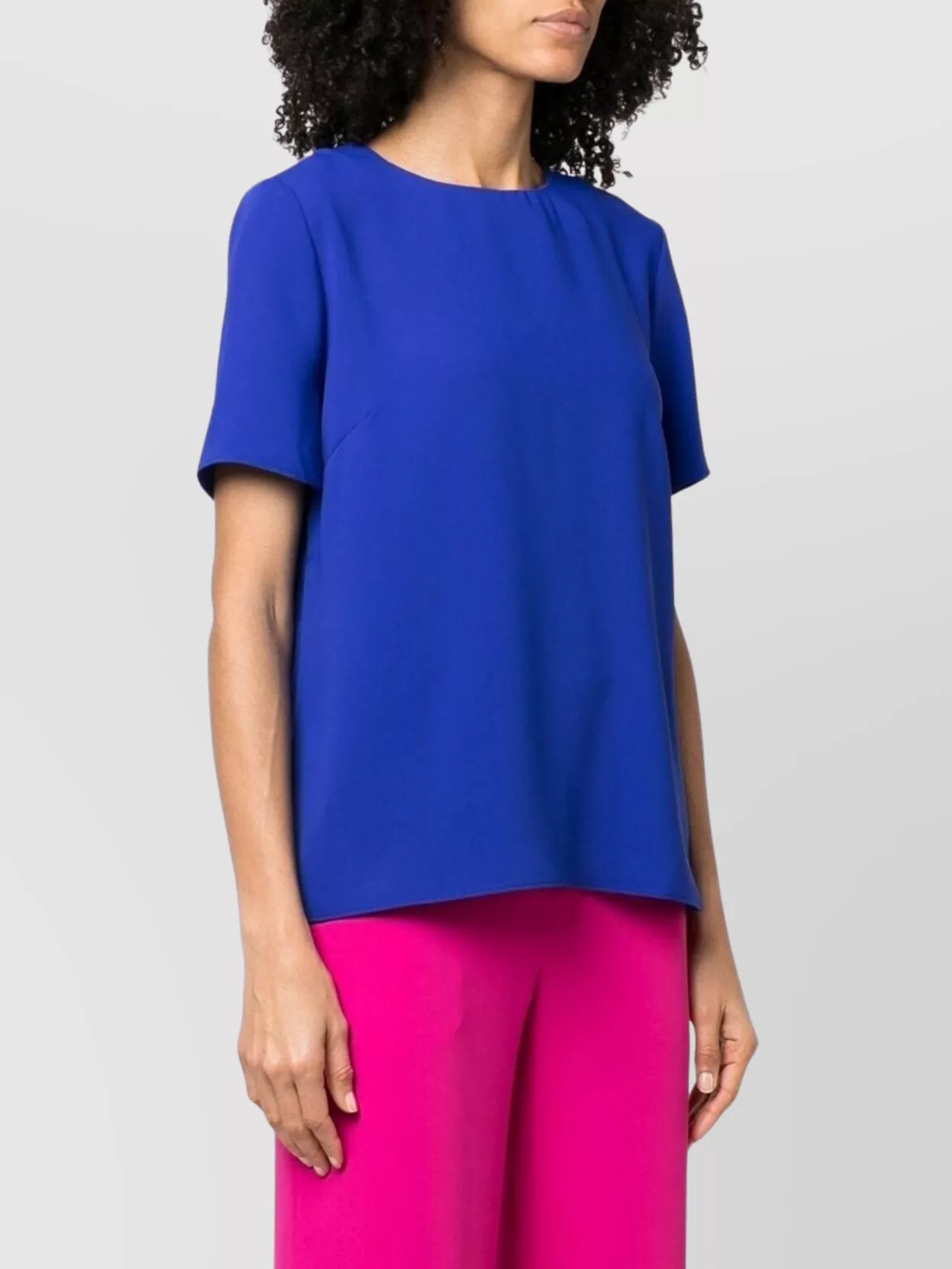 Parosh Rear Slit Drop Shoulder Keyhole Round Neck Short Sleeve