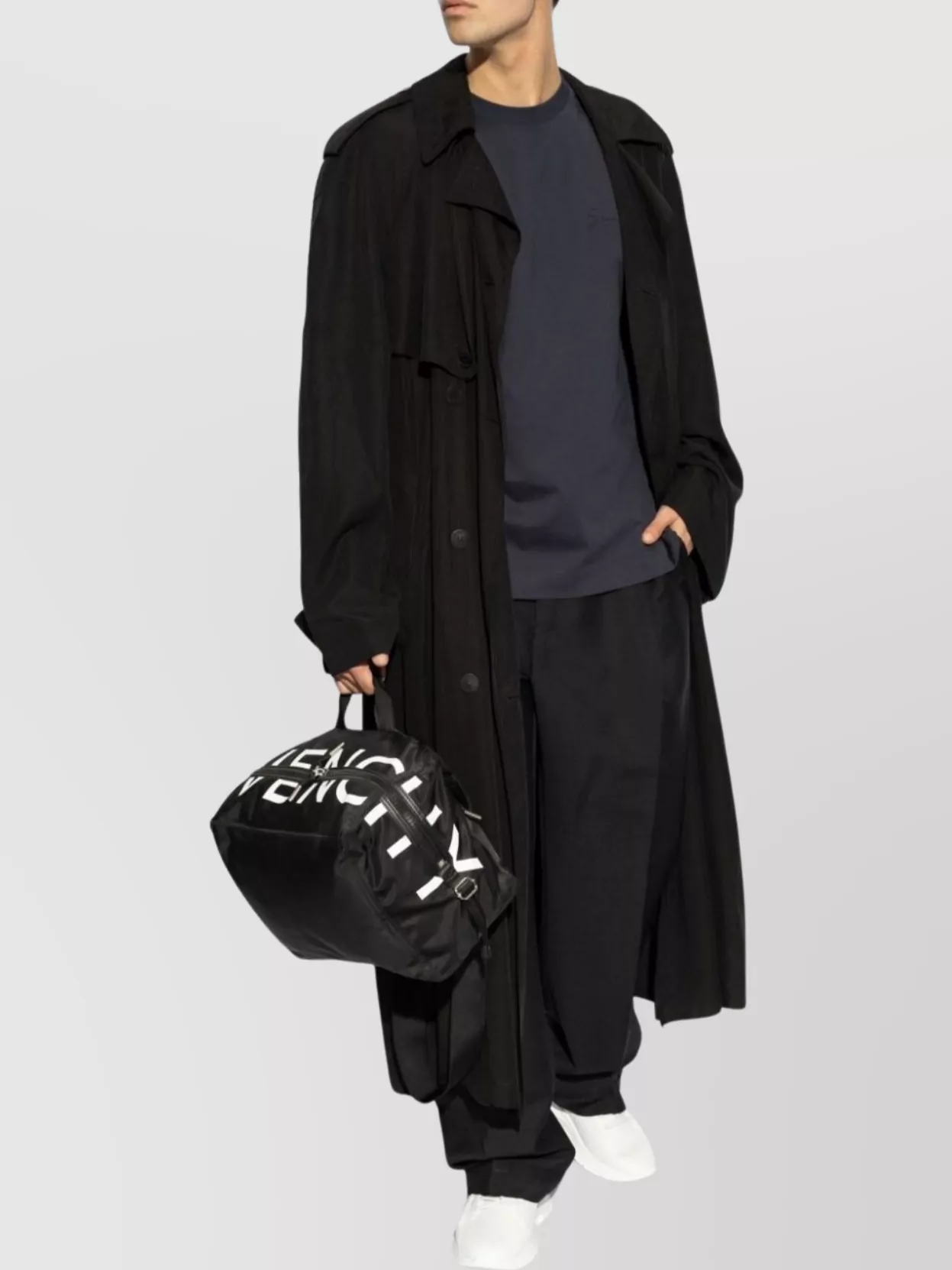 Givenchy Crew Neck Short Sleeves Straight Hem T-shirt In Black