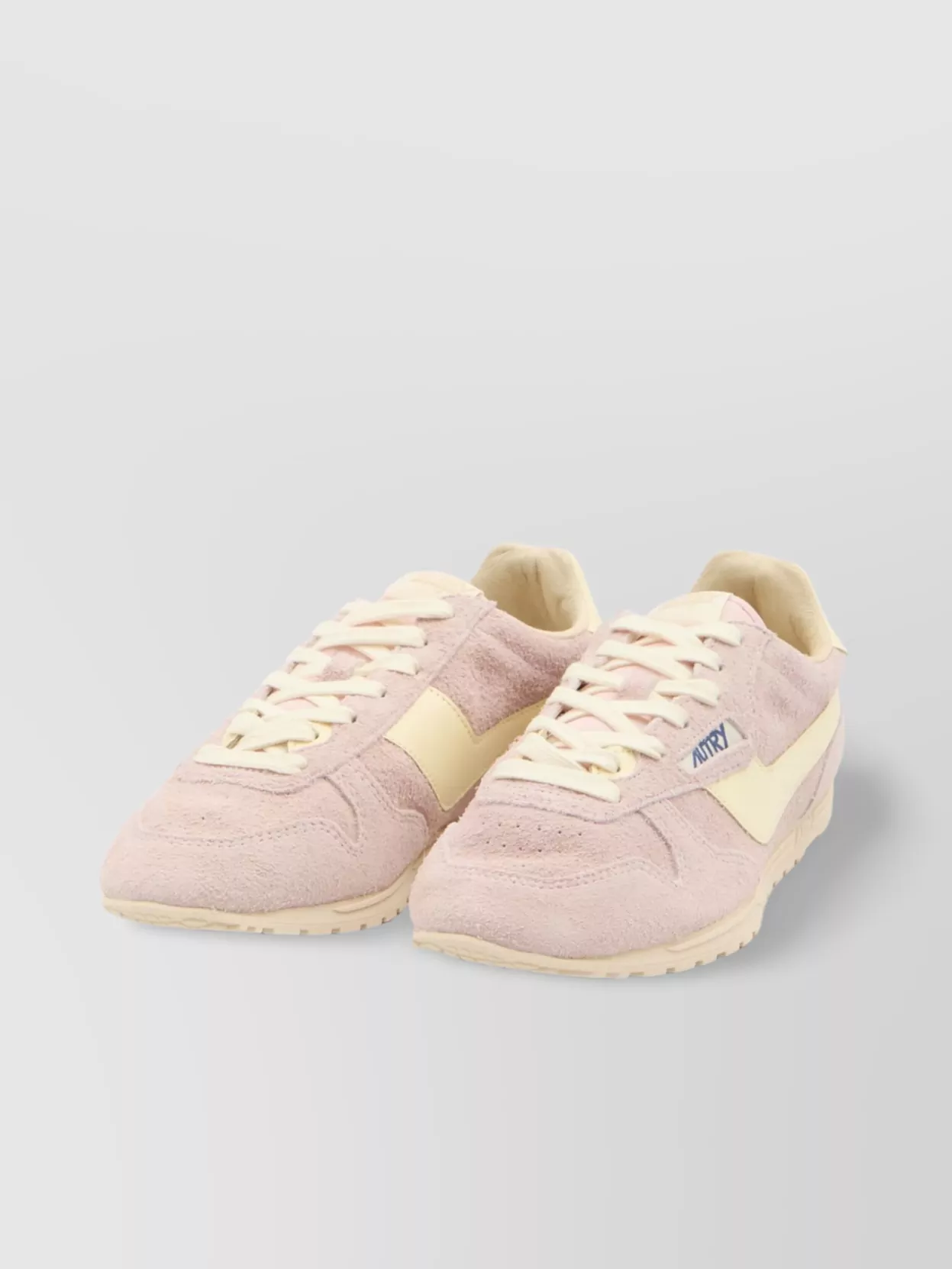 【関税&送料込】Autry Medalist Low Sneakers AUTRY Medalist Low leather sneakers | NET-A-PORTER