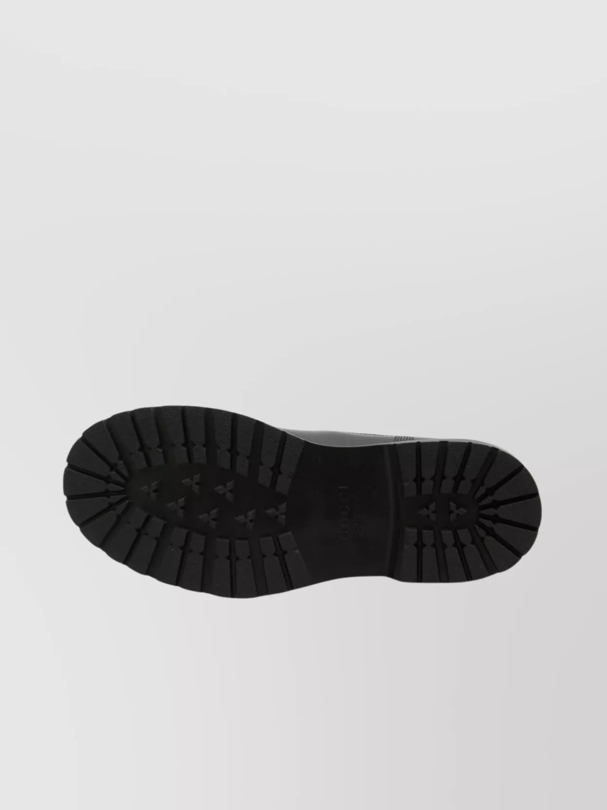 Gucci Round Toe Leather Chelsea Boots With Web