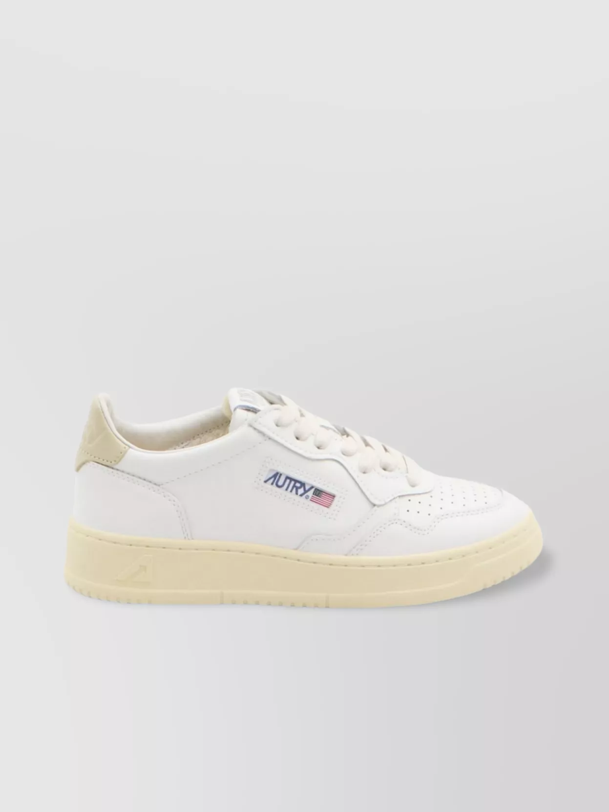 Autry Medalist Low Top Sneakers