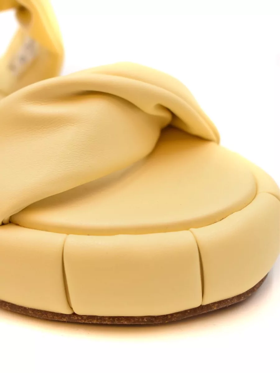 Themoiré Flat Sole Open Toe Sandals Textured