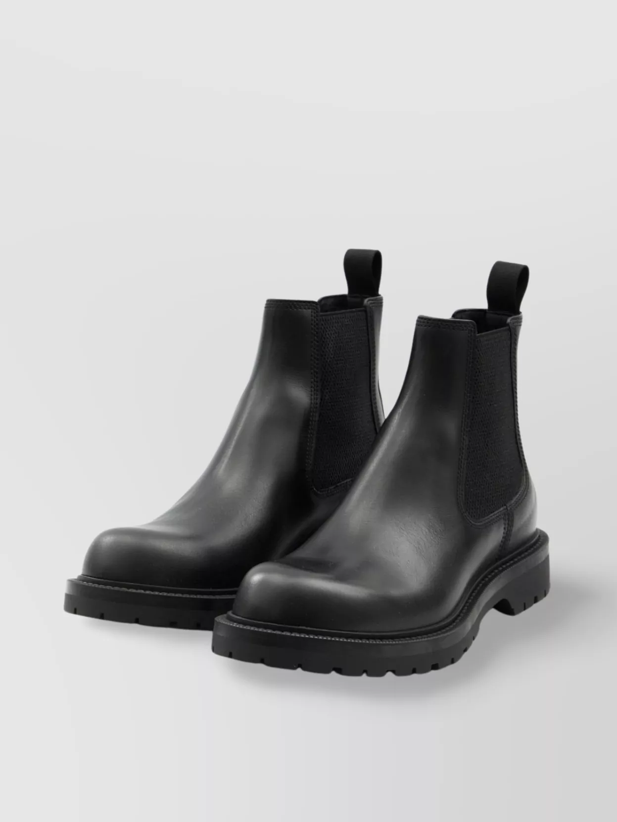 Gucci Round Toe Leather Chelsea Boots With Web
