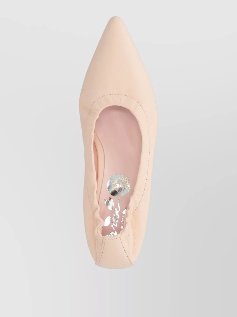 La Rose Leather Pumps