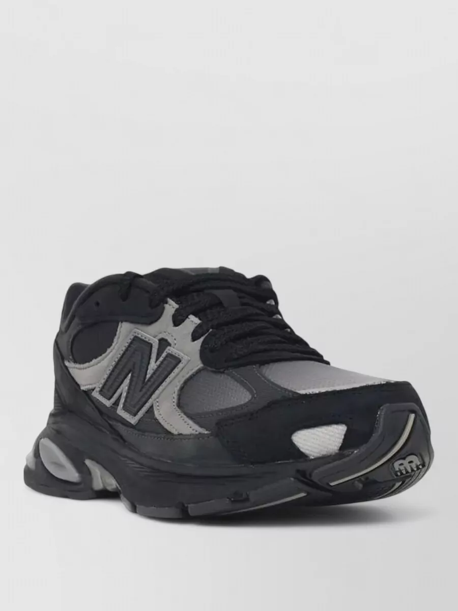 New Balance leather low-top sneakers