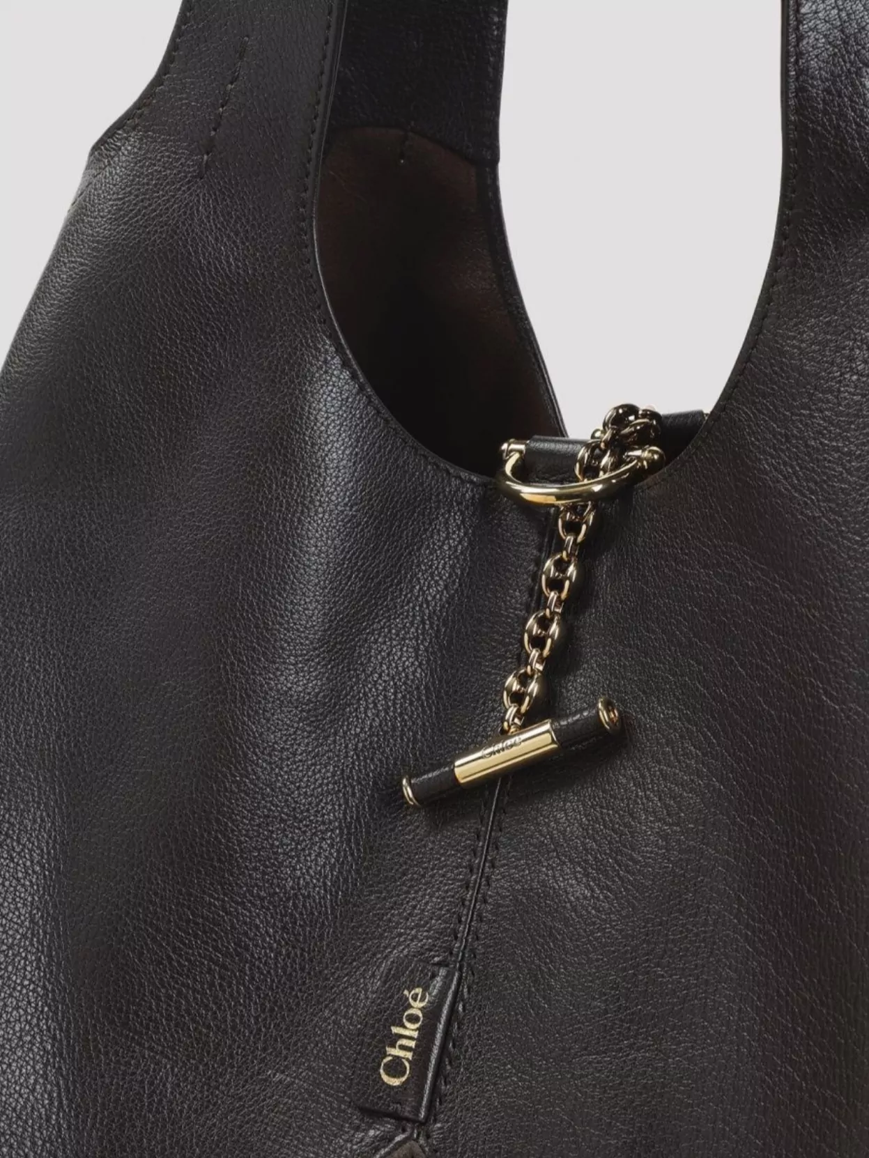 Chloé Balloon Style Shoulder Bag Chain Accent