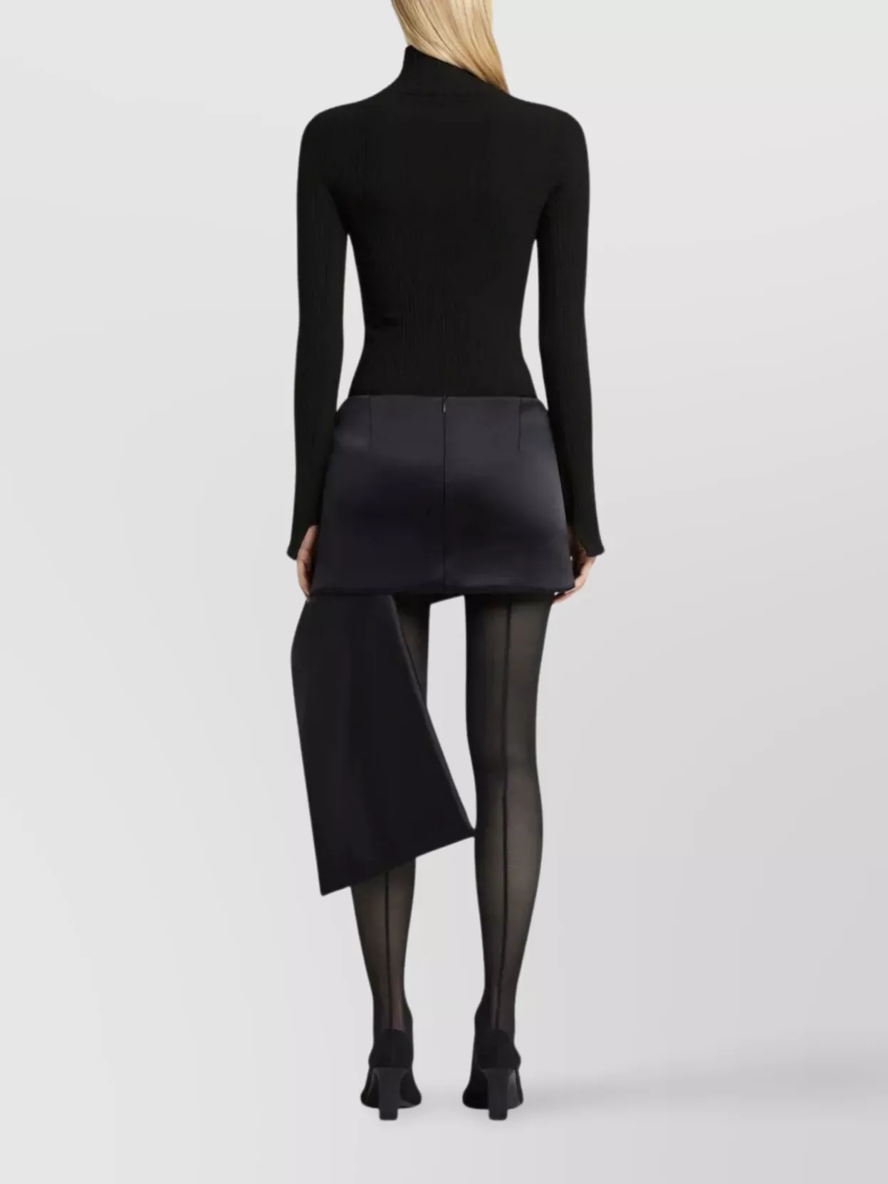 Courrèges Fitted Long Sleeve Ribbed Bodysuit In Black