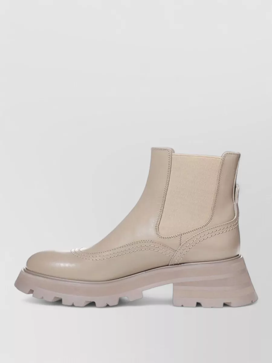 Alexander Mcqueen Leather Chelsea Boots