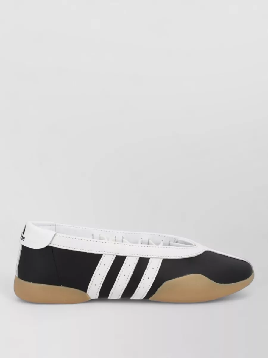 Adidas Originals Sneakers With Contrast Stripes And Rubber Sole