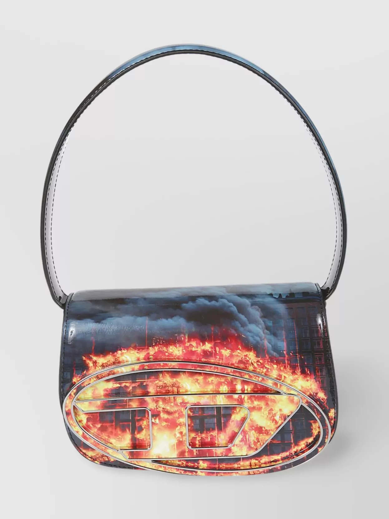 Diesel Shoulder Bag With Chain Strap And Curved Silhouette