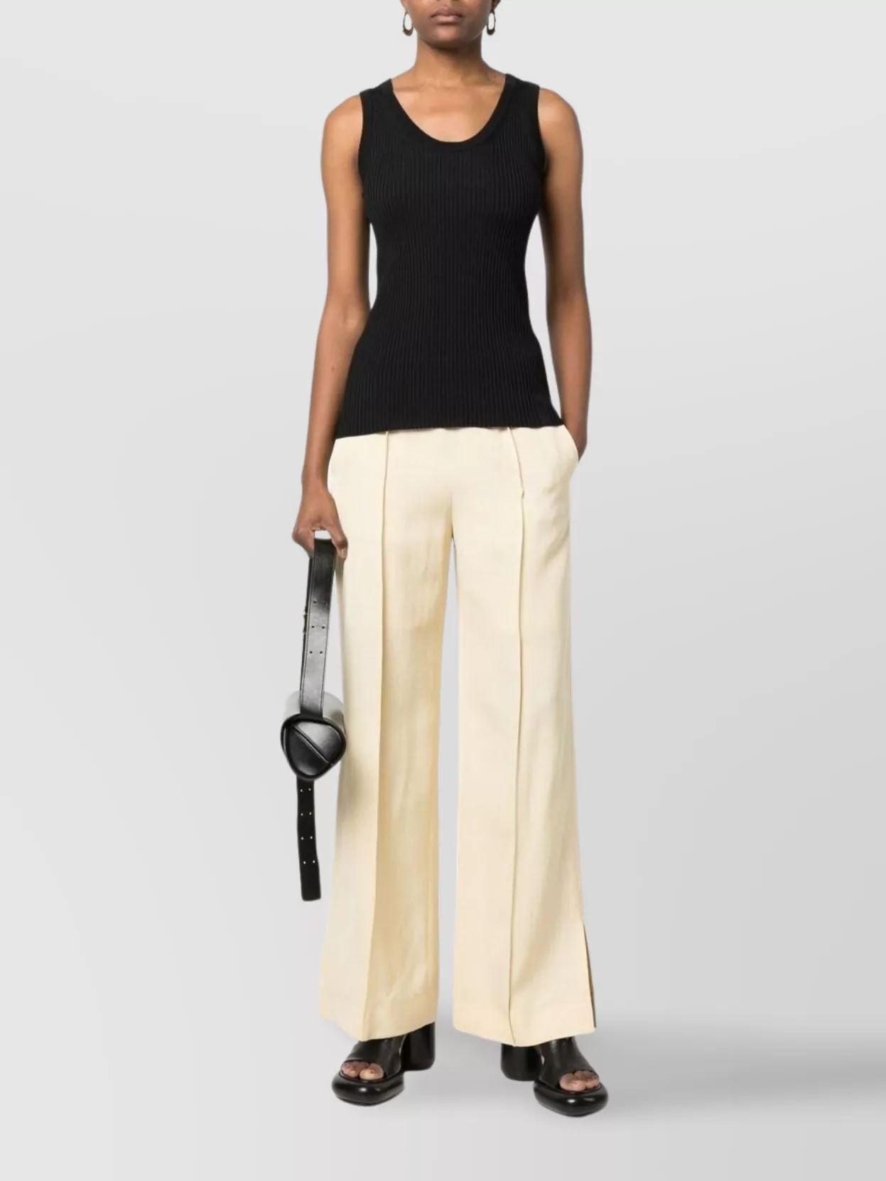 Jil Sander Ribbed Scoop Neck Sleeveless Top In Black