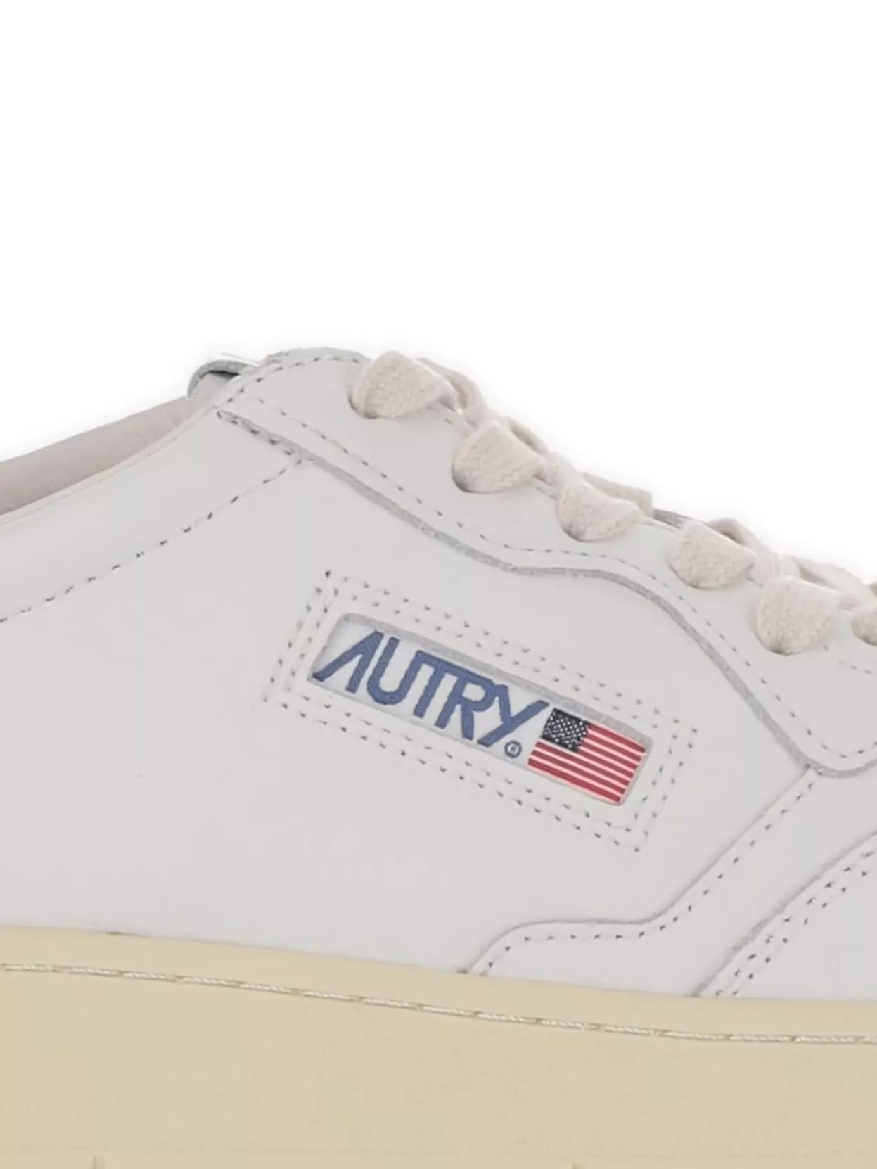 Autry Round Toe Low-Top Sneakers