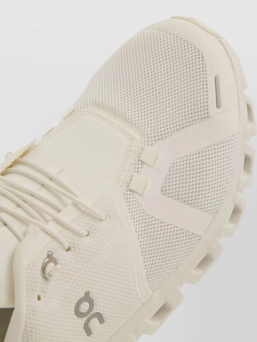On Running Low-Top Sneakers
