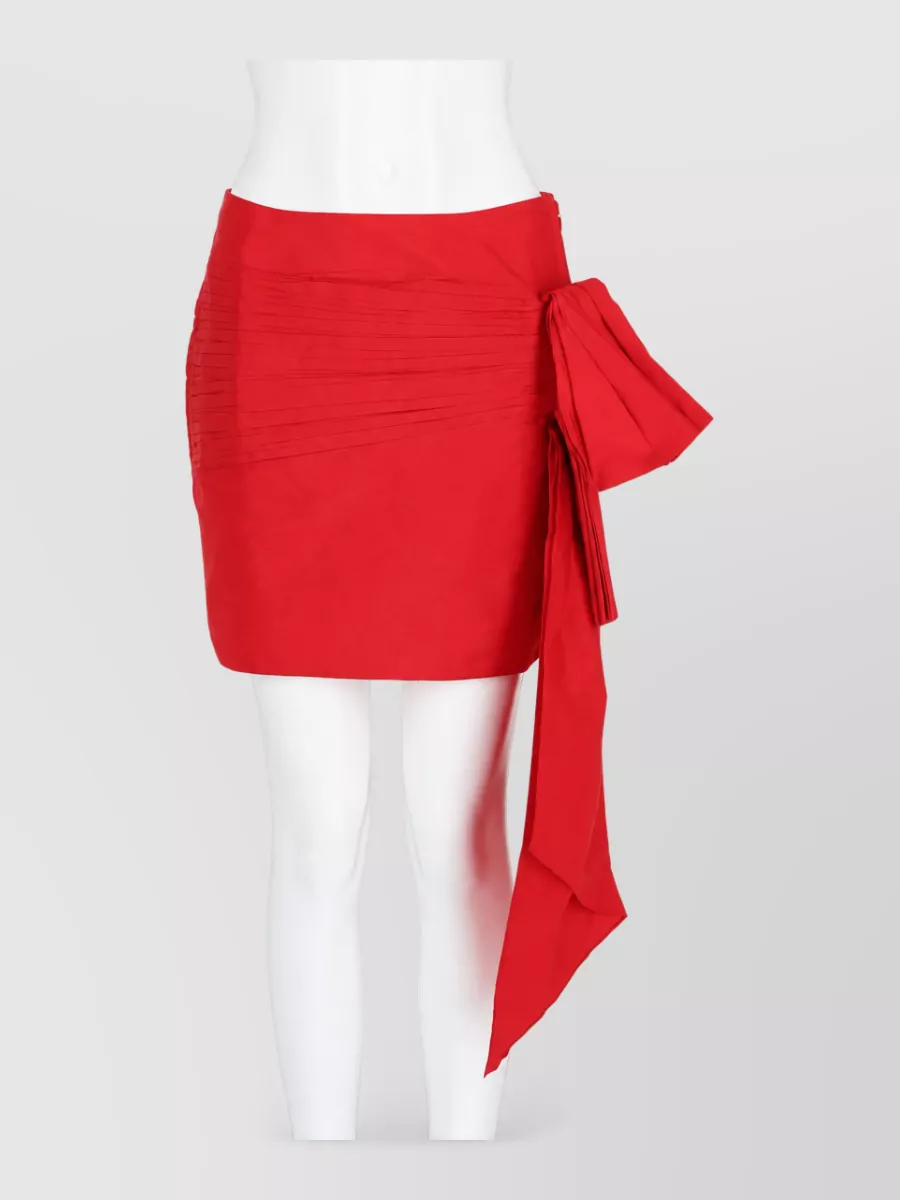 Rotate fitted skirt