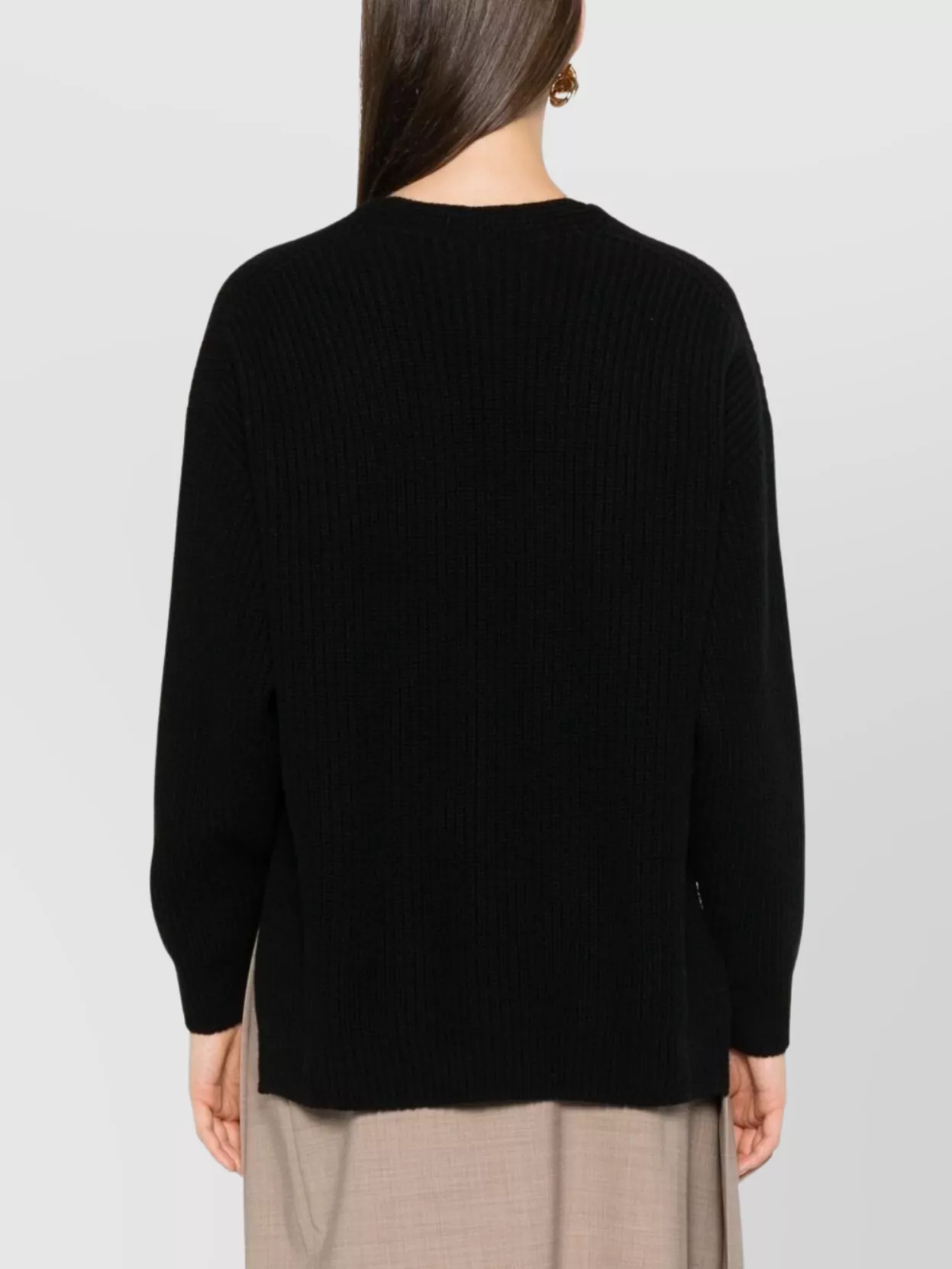 Fabiana Filippi Ribbed Wool V-Necked Jumper With Long Sleeves