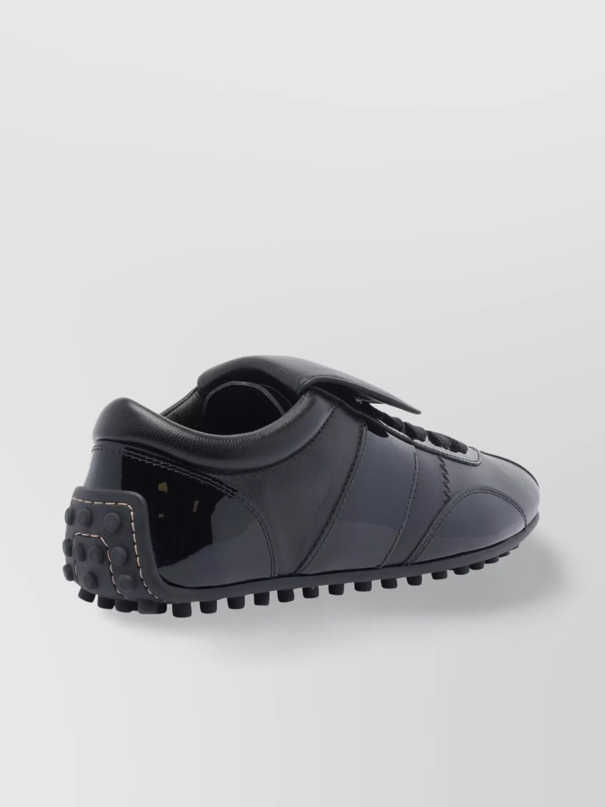 Tod's Round Toe Low-Top Sneakers With Patent Finish