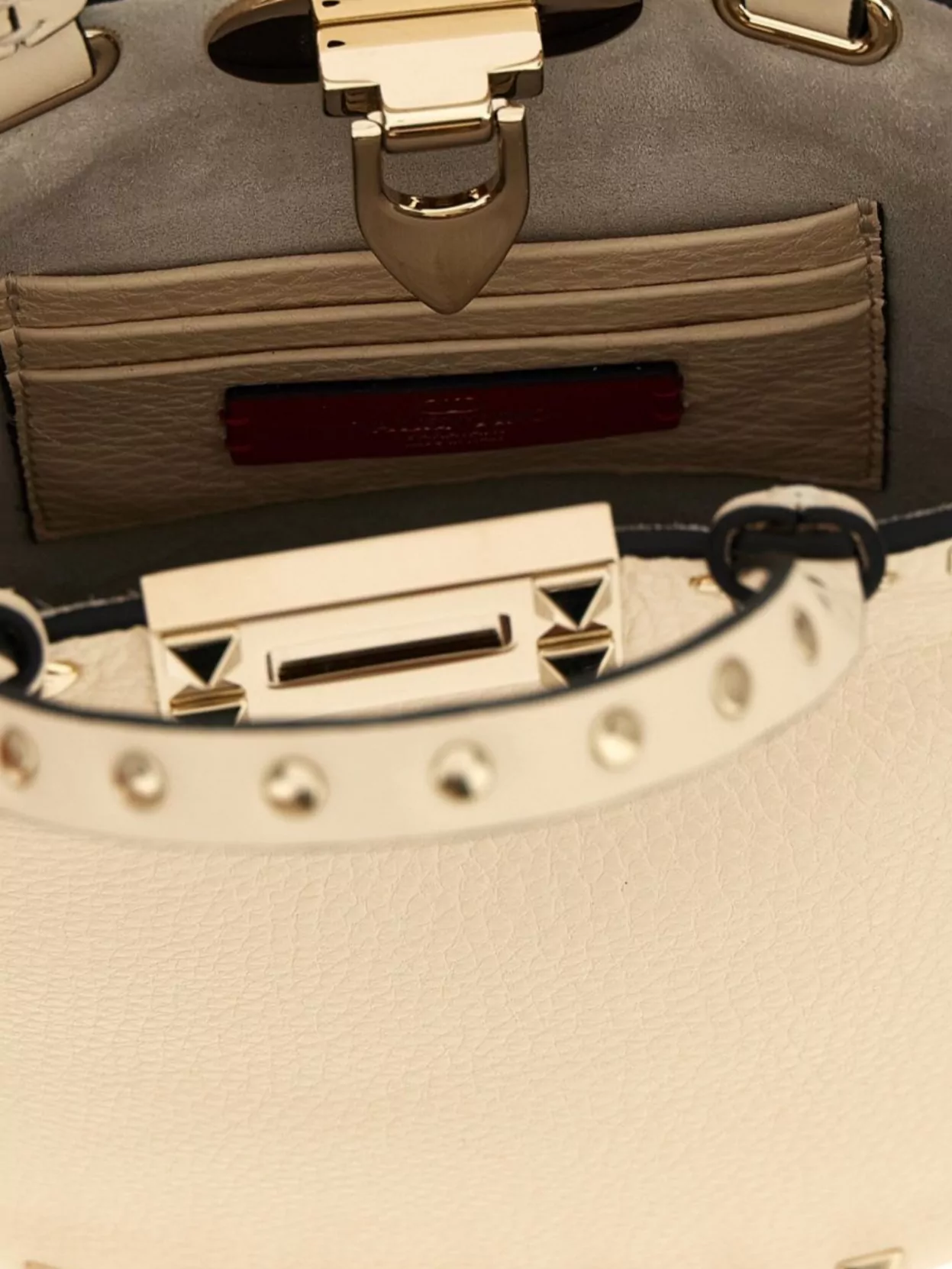 Valentino Garavani Rockstud Textured Leather Clutch Bag