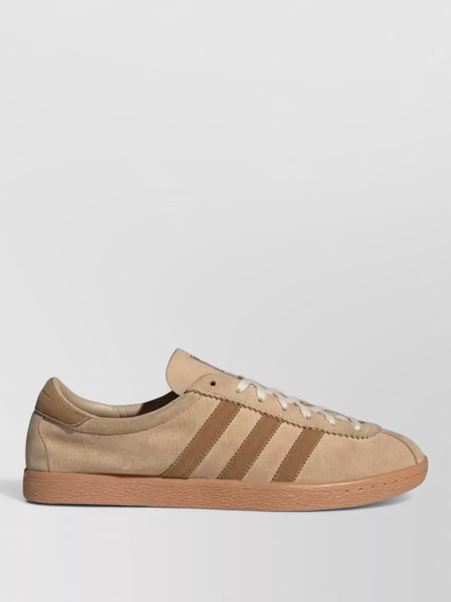 Adidas Originals low-top sneakers