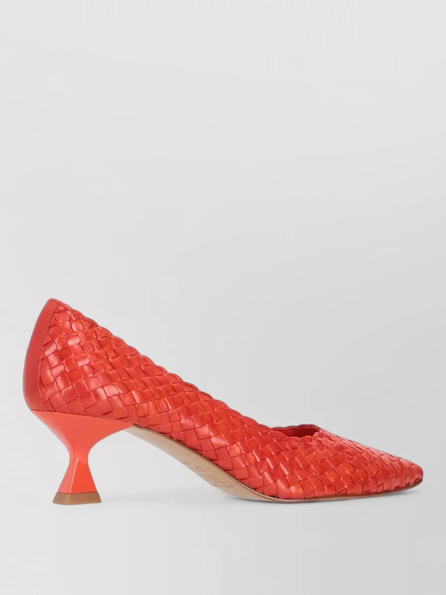 La Rose Leather Pumps