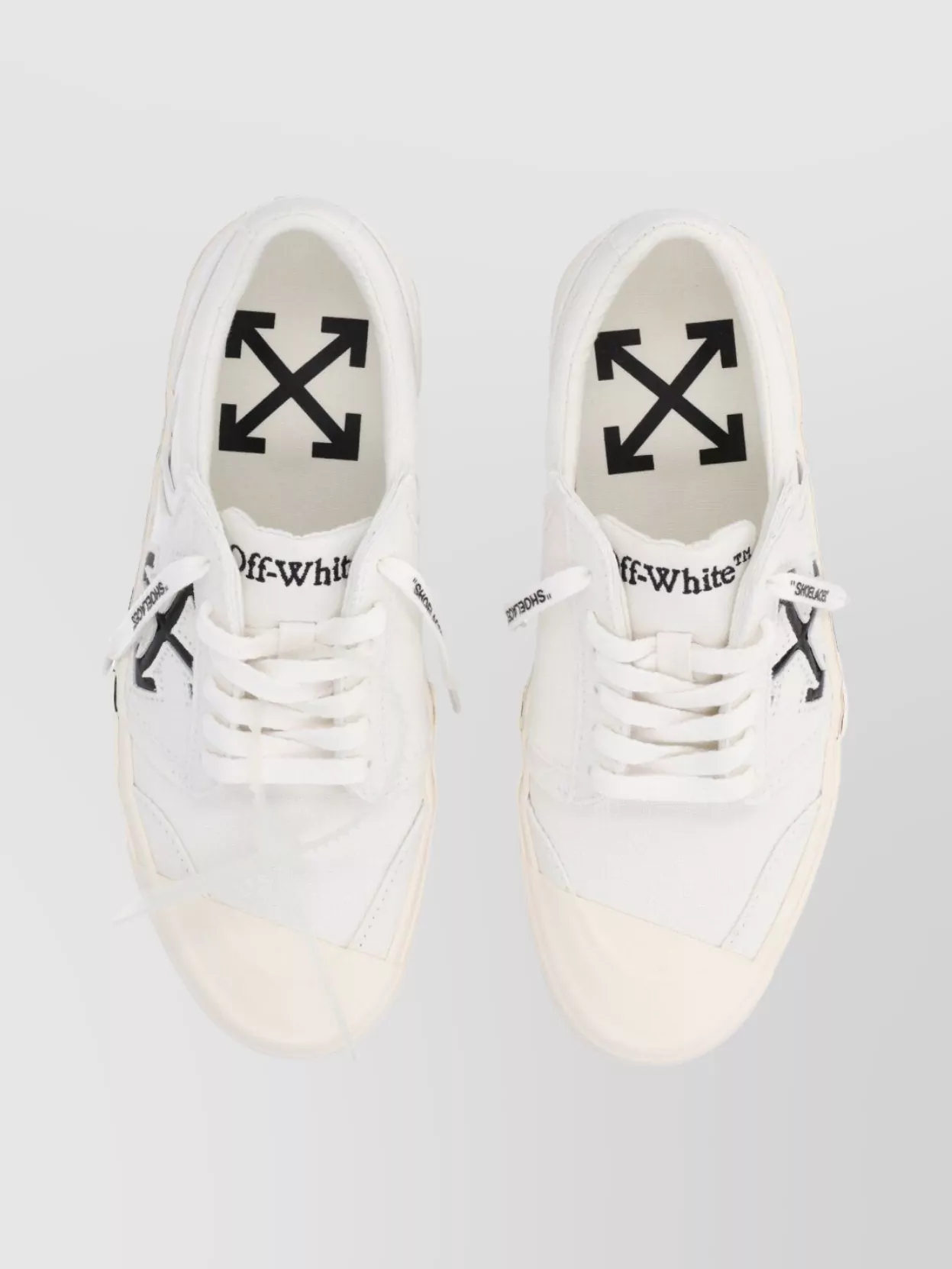 Off-White Casual Low-Top Sneakers Stripe Detail