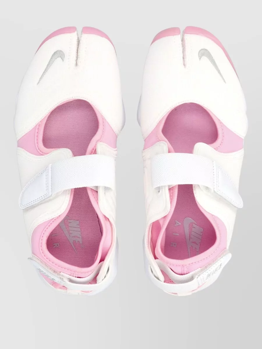 Nike Textile Split-Toe Sandals